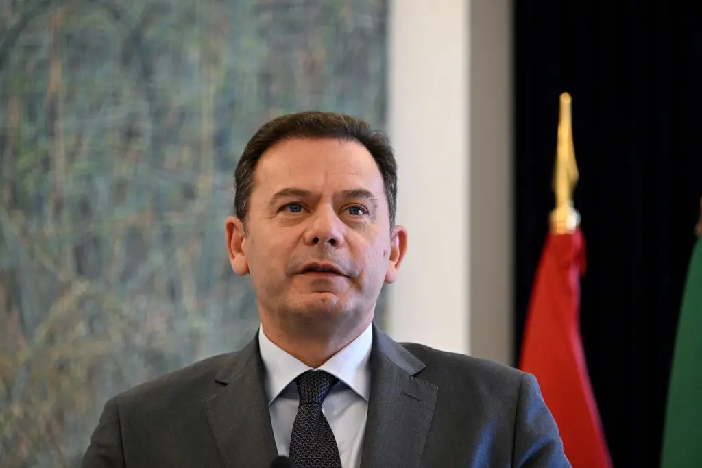 Montenegro estreia-se como primeiro-ministro nos debates quinzenais