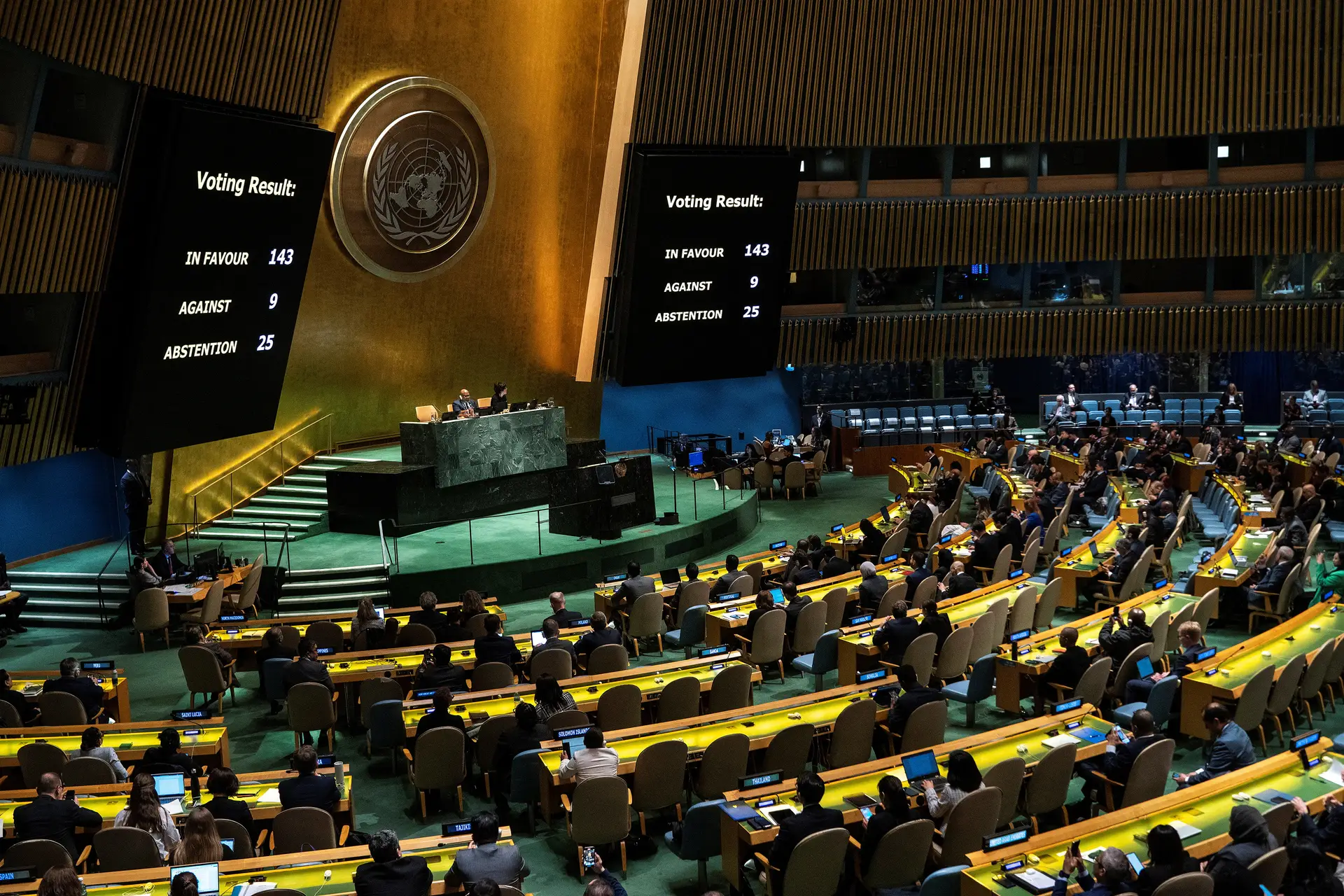 Assembleia-Geral da ONU apoia adesão plena da Palestina e dá-lhe novos direitos