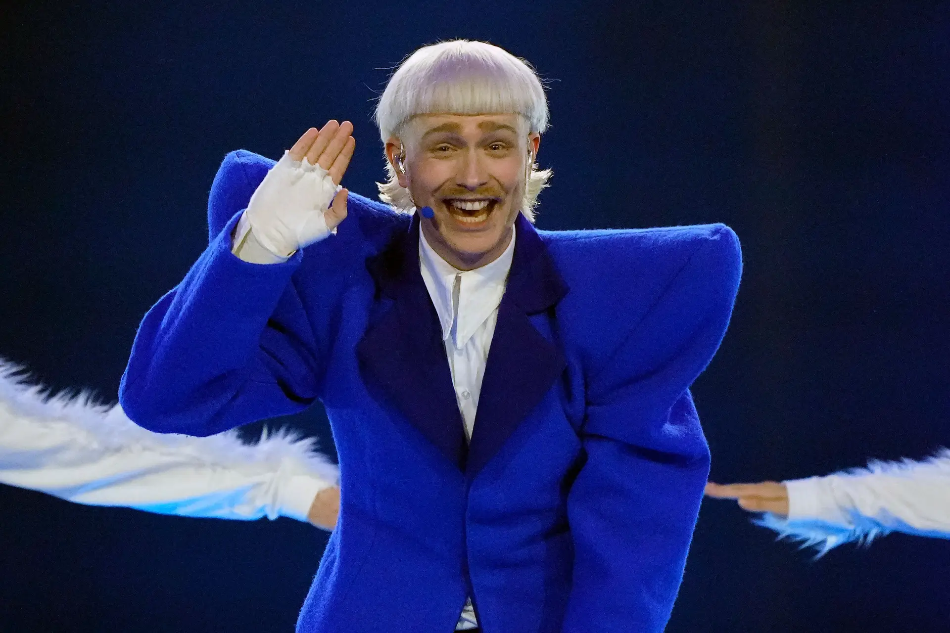 Representante dos Países Baixos expulso na Eurovisão deverá ser acusado por ameaça