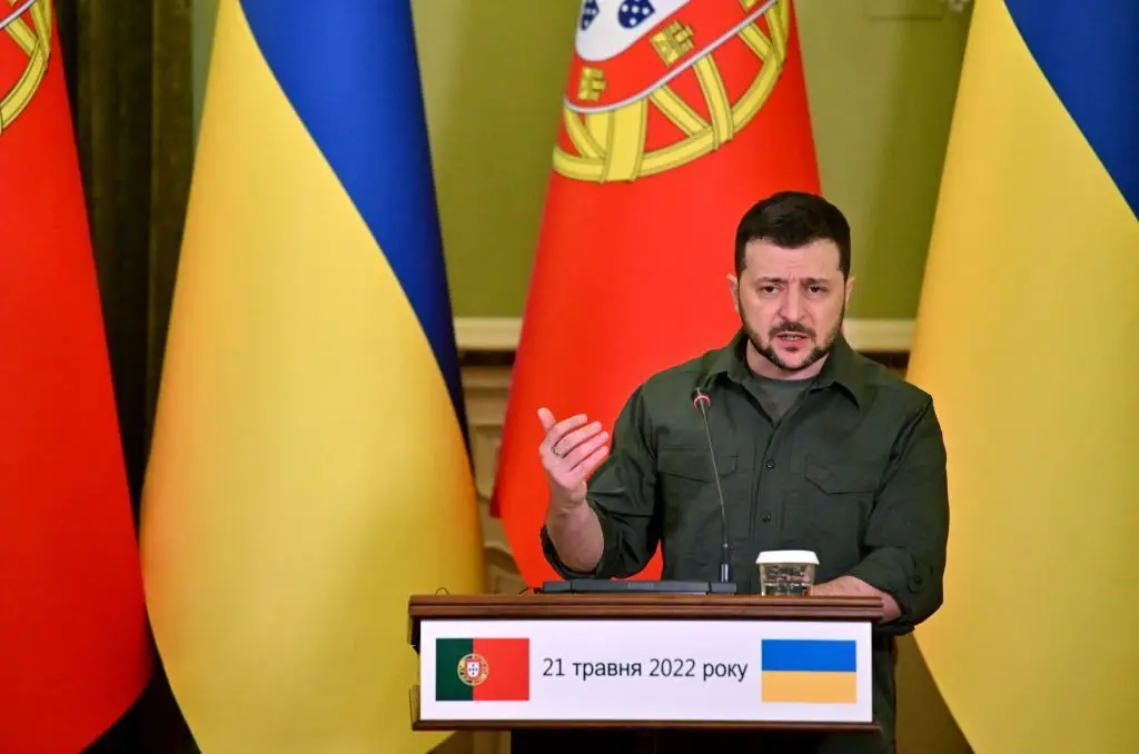 Presidente Zelensky admite situação extremamente difícil em Kharkiv