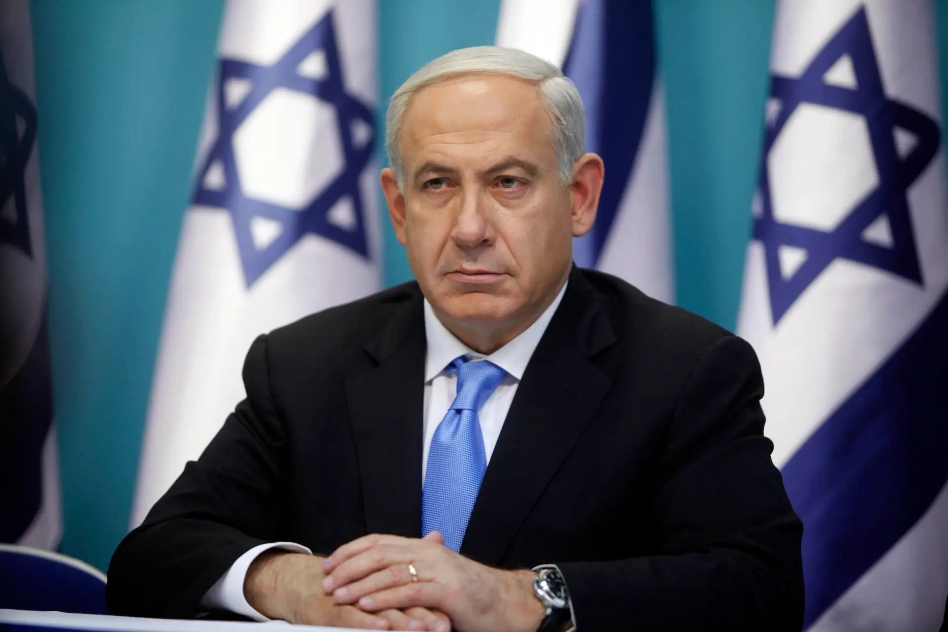 França apoia pedidos de emissão de mandados de tomada contra Netanyahu e líderes do Hamas