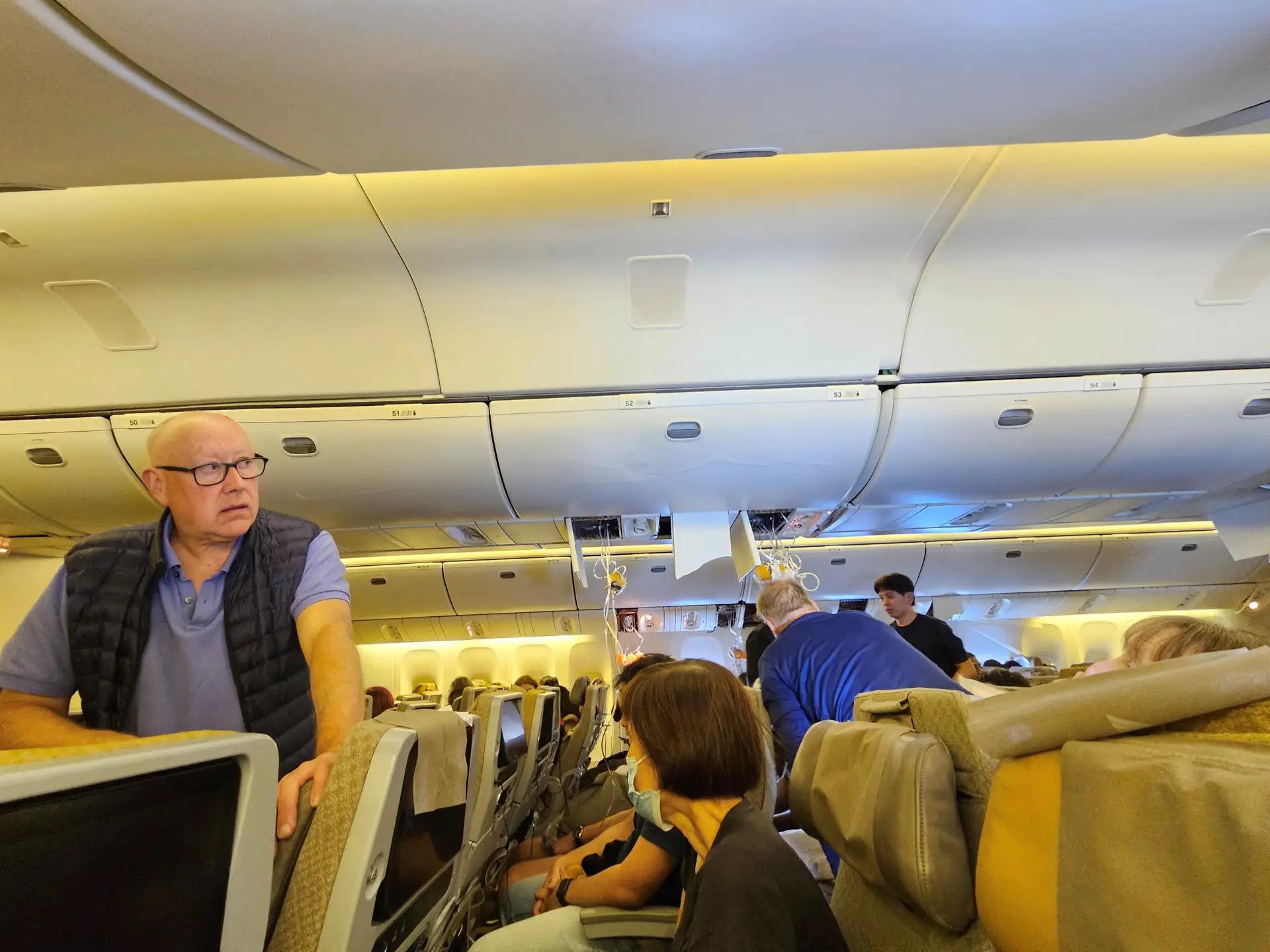 "Nesse momento o inferno começou": o testemunho de passageiros do voo da Singapore Airlines