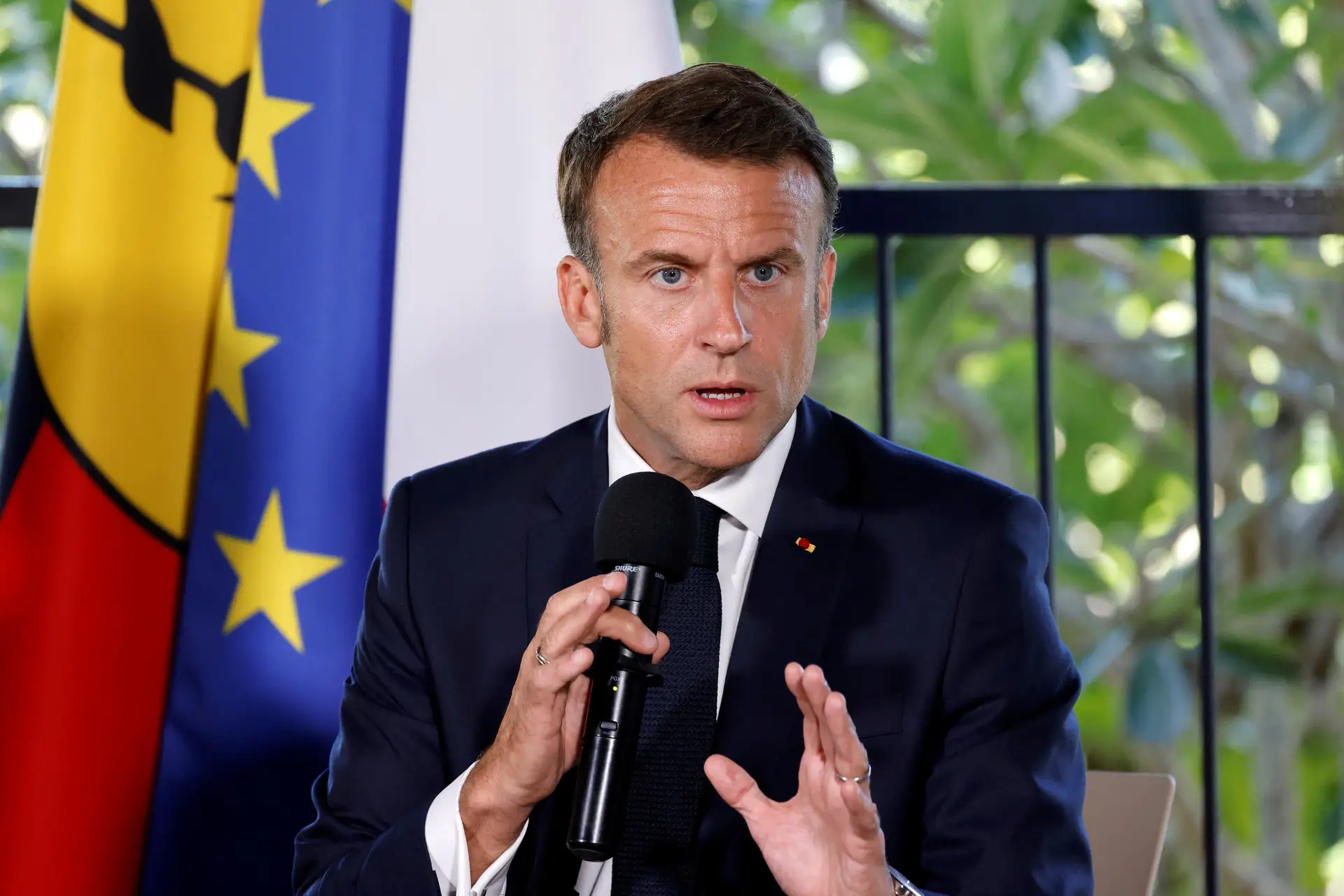 Nova Caledónia: Emmanuel Macron apela ao "diálogo e ao apaziguamento construtivo"