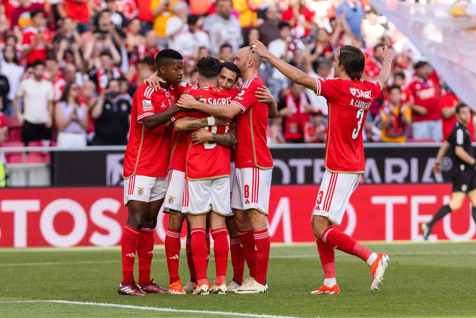 Benfica garante apuramento direto para a Liga dos Campeões