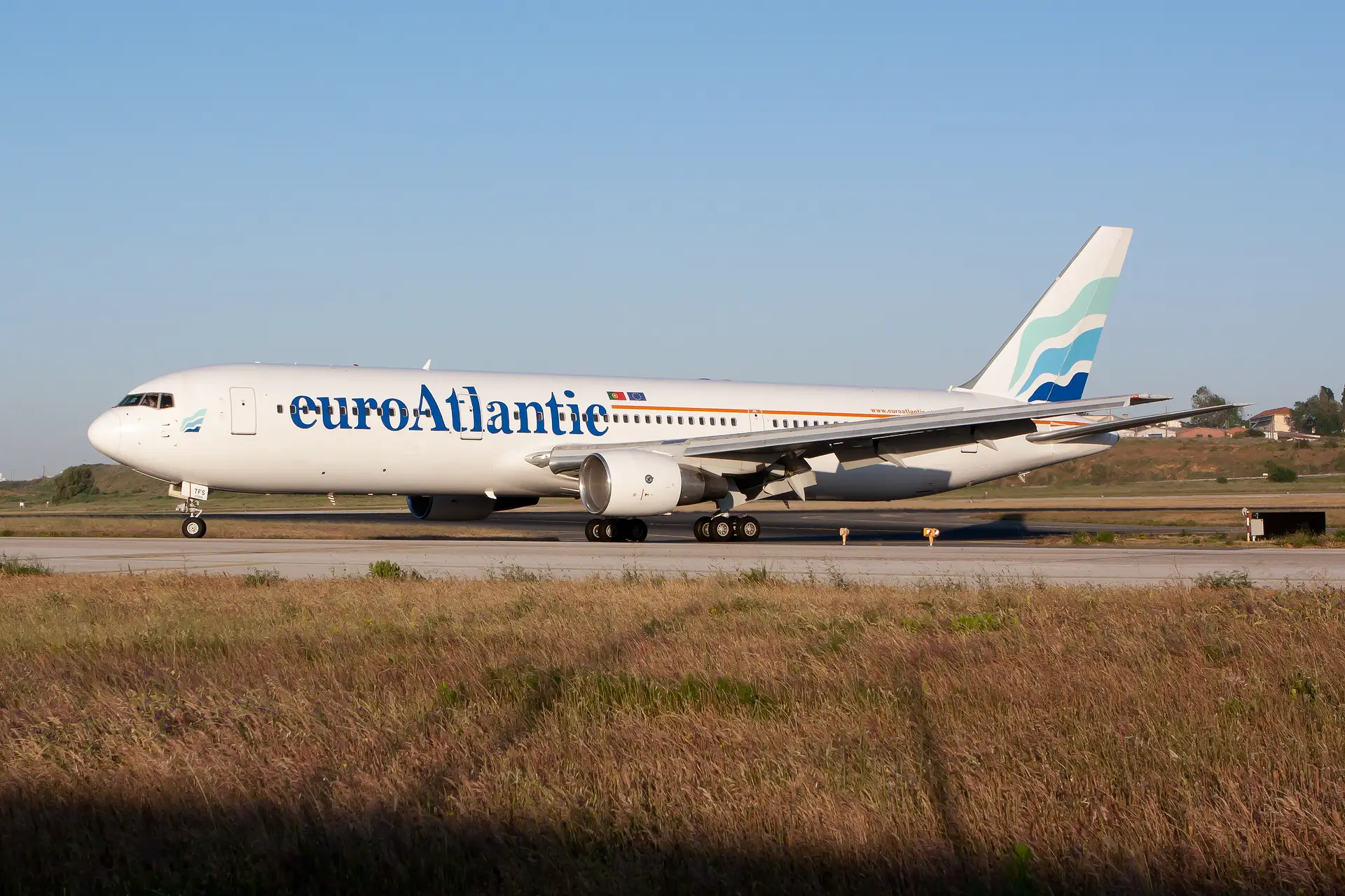 A Portuguese plane makes an emergency landing with a football team on board