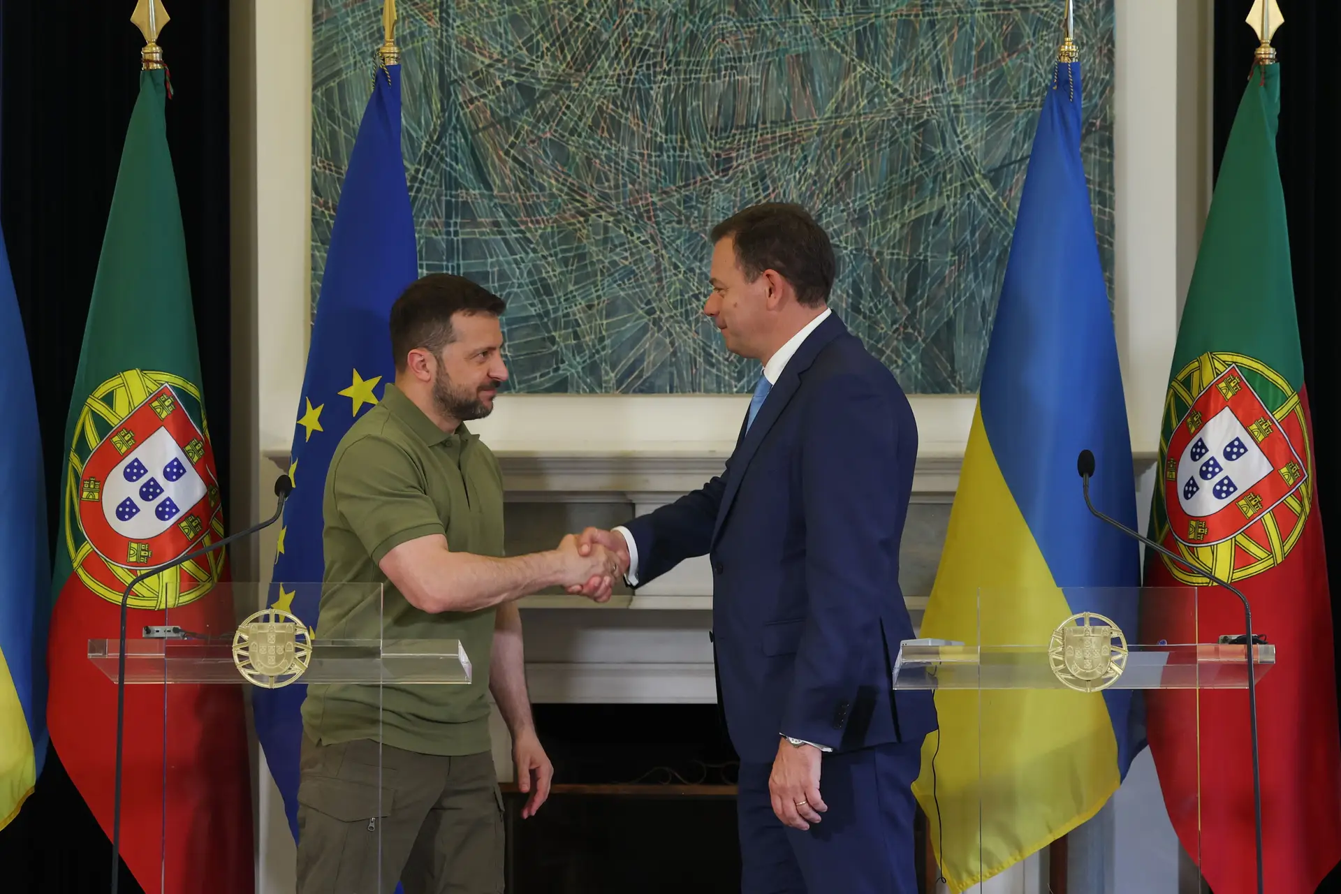 Zelensky agradece apoio português após telefonema com Montenegro