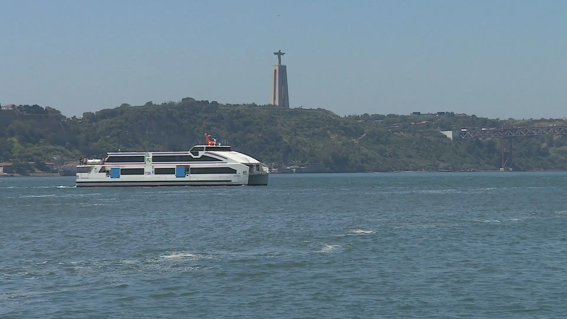 Ligação fluvial Seixal-Cais do Sodré vai contar com três navios elétricos a partir de segunda-feira