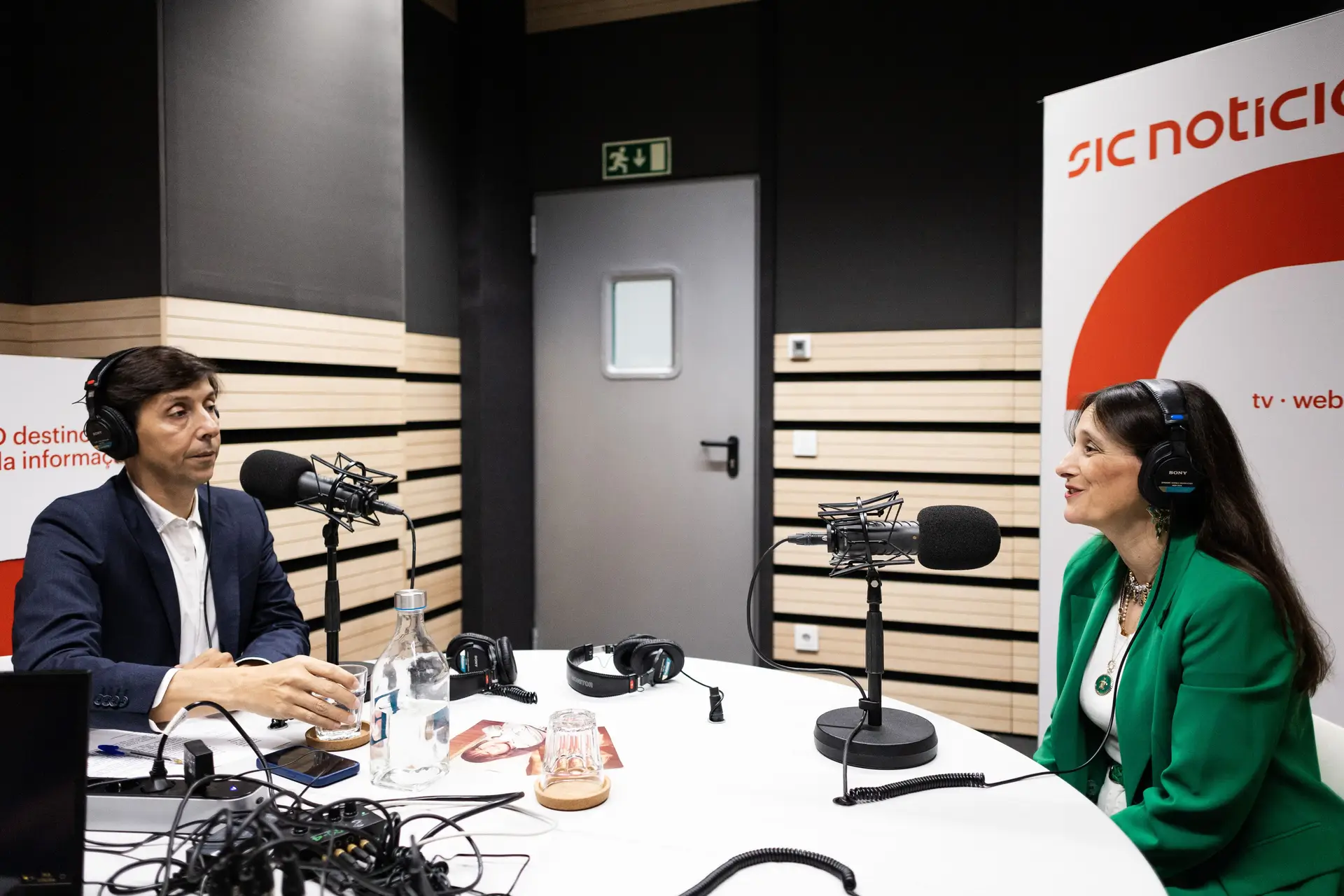 Teresa Burnay: "Não há complexos entre nós por eu ter a carreira e ser quem suporta financeiramente a família”