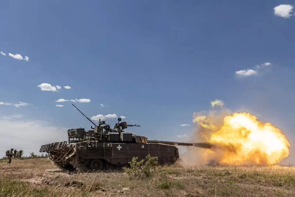 Uso de armas ocidentais contra a Rússsia reforçará a defesa, diz Kiev