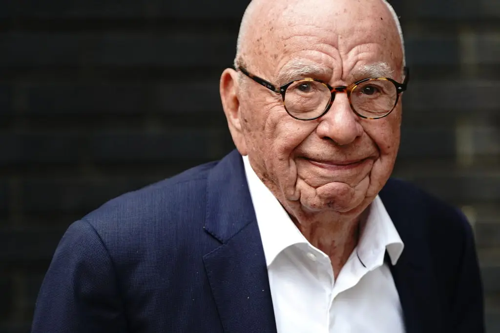 Aos 93 anos, Rupert Murdoch casa com ex-mulher de Abramovich