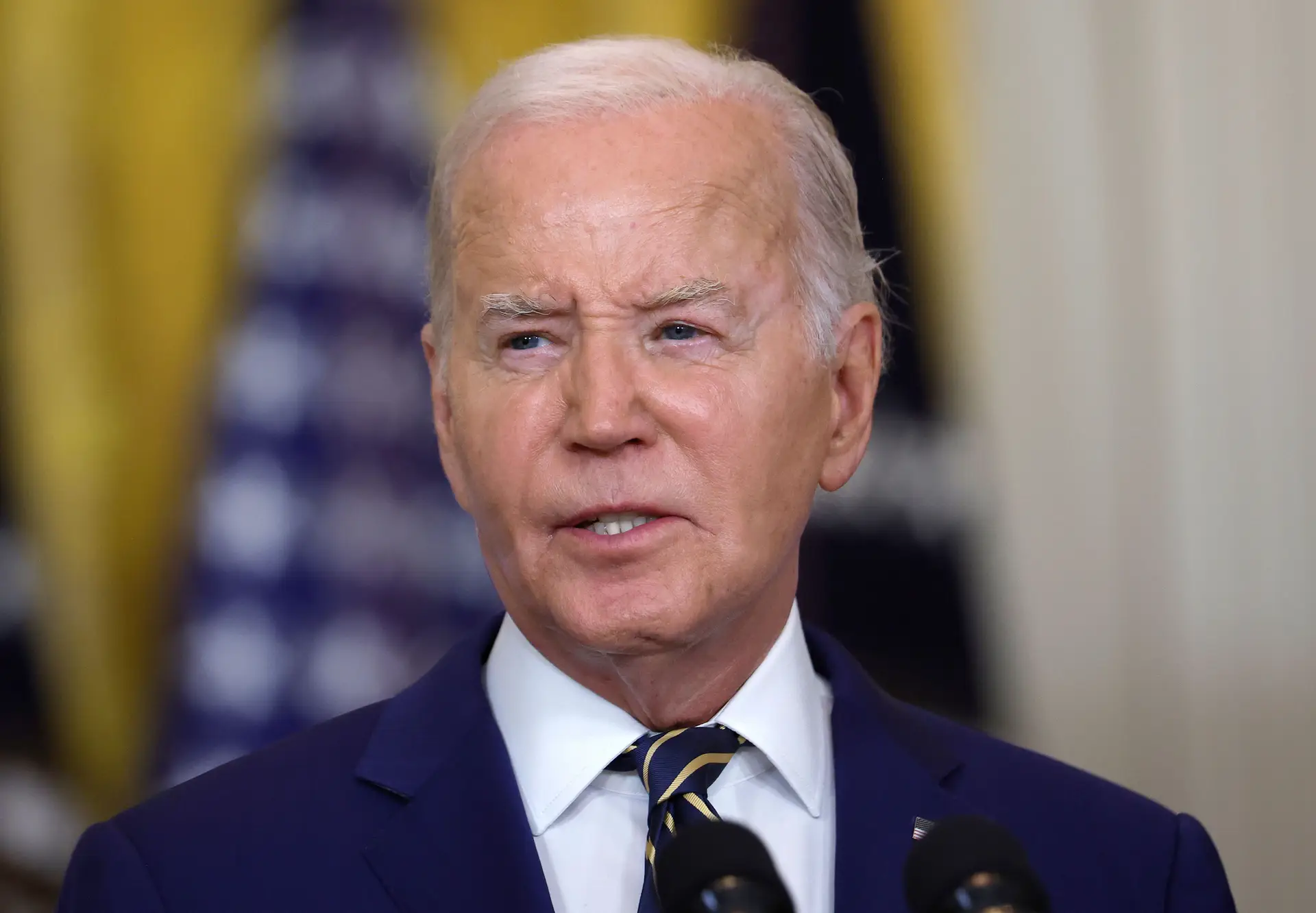 Joe Biden indulta militares expulsos do Exército por serem homossexuais