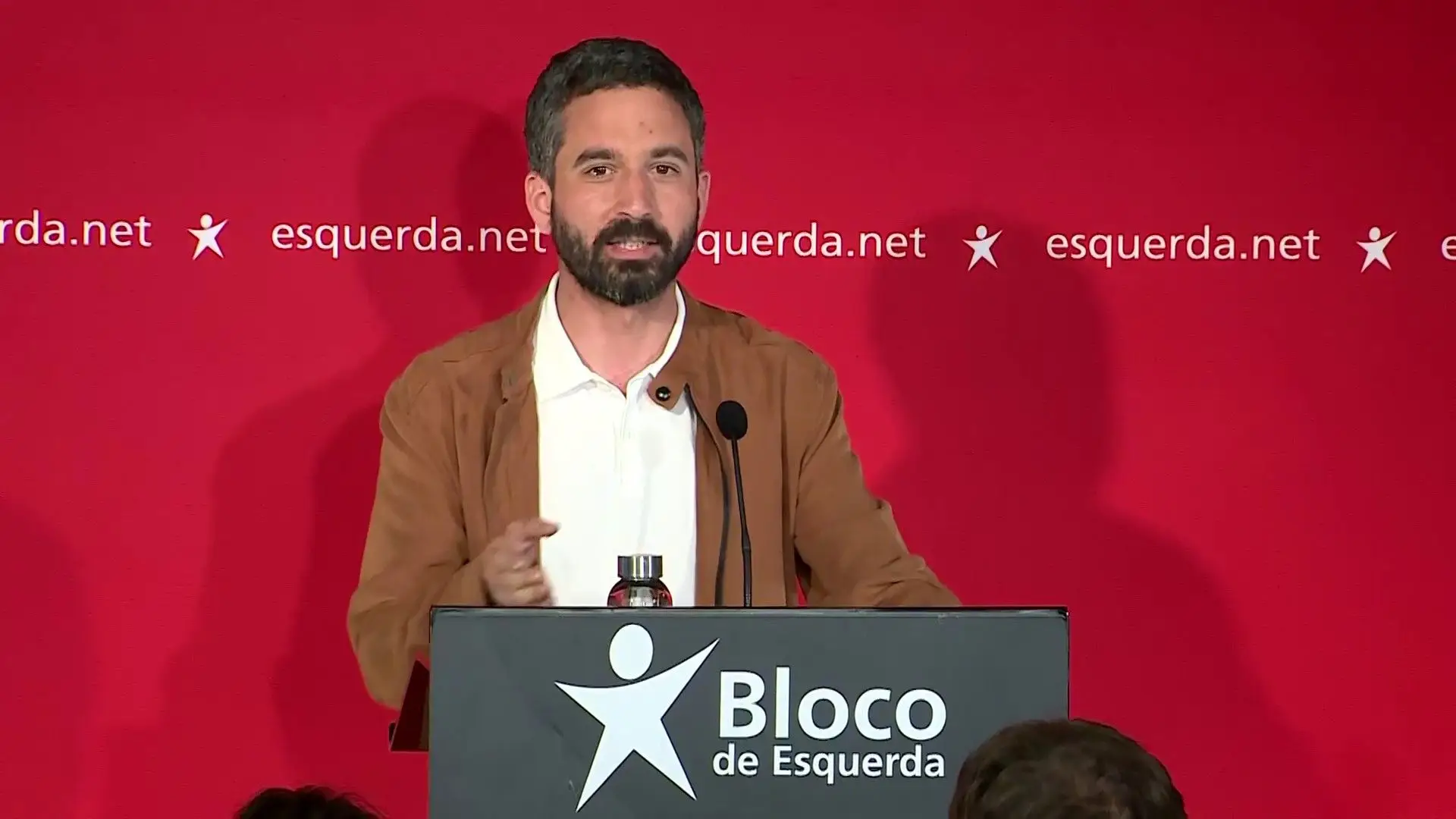 El líder parlamentario Spinamviva se negó a divulgar información en la lista de clientes