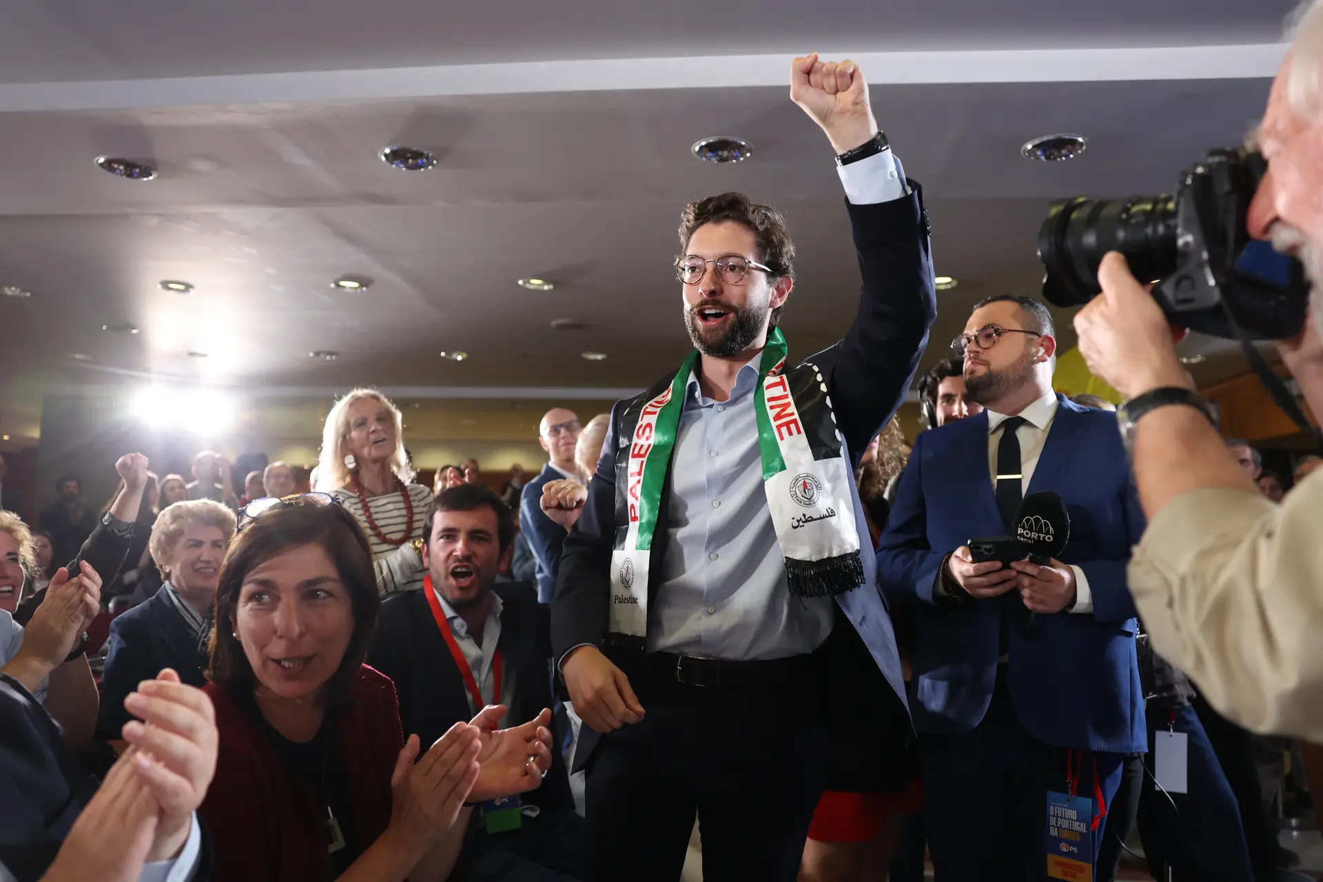 Eurodeputado Bruno Gonçalves vai ser candidato à liderança da Juventude Socialista