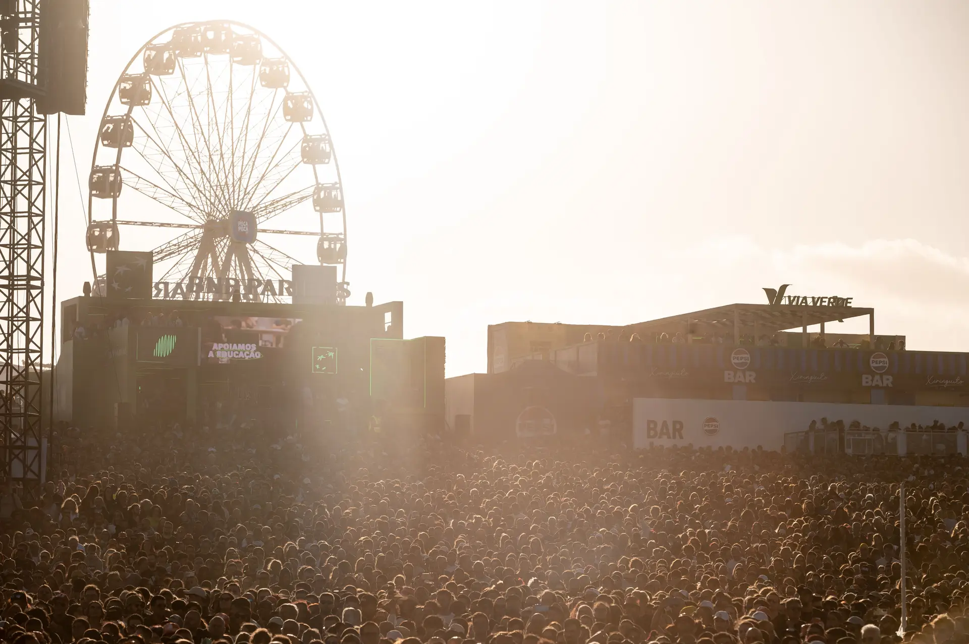 Rock in Rio: Joe Jonas e Ivete Sangalo já estão em Lisboa e fizeram questão de provar doces portugueses