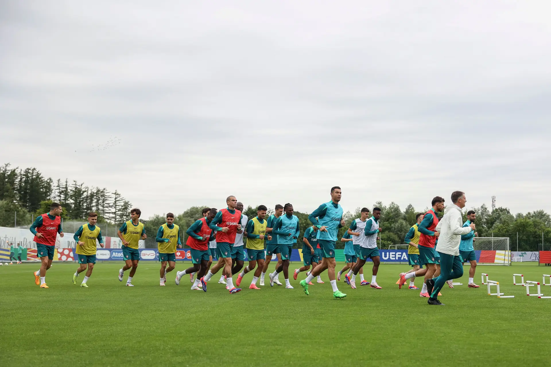 Portugal realiza último treino em Marienfeld antes de rumar a Dortmund