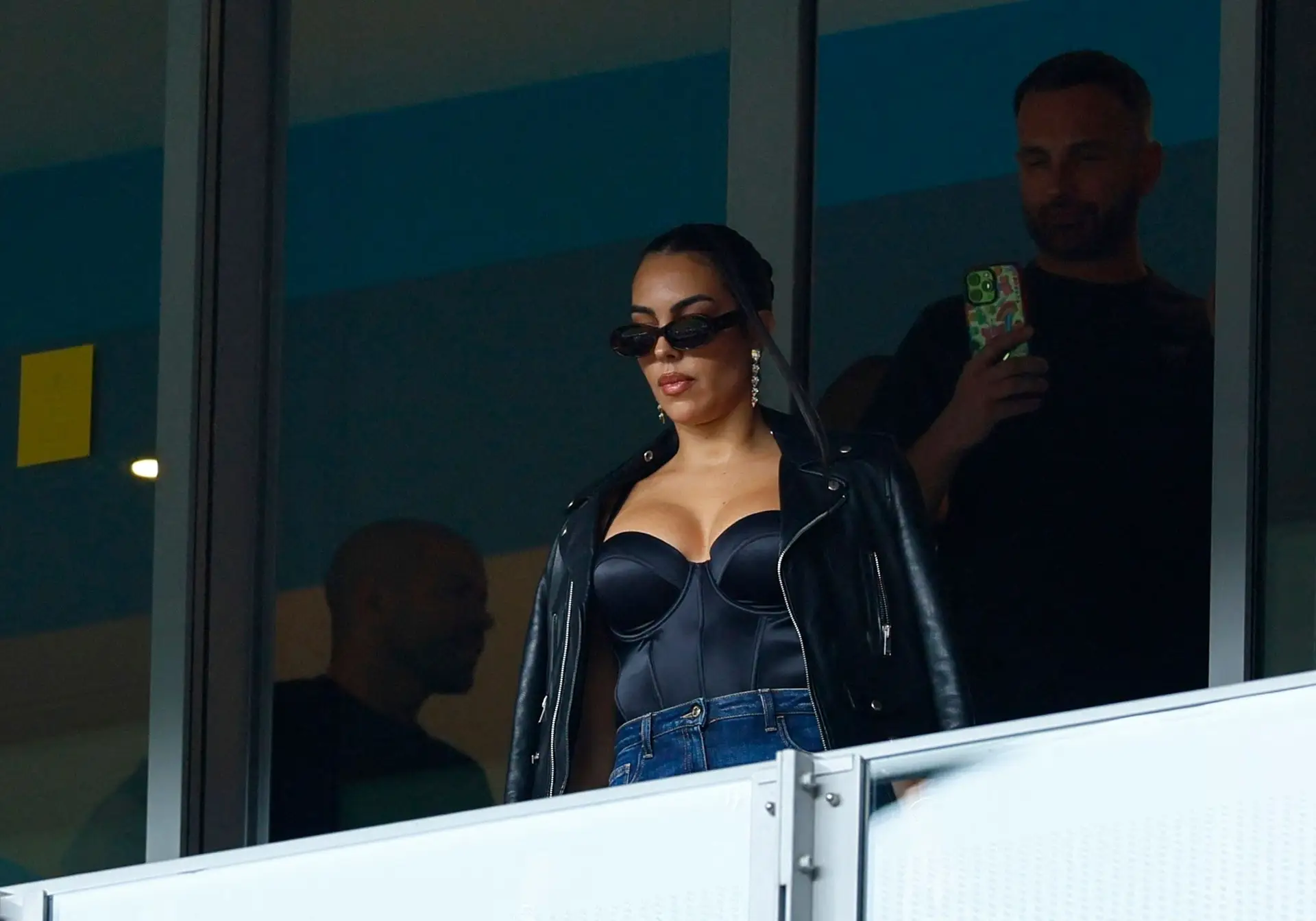 Georgina Rodriguez está no estádio para assistir o Portugal-Turquia