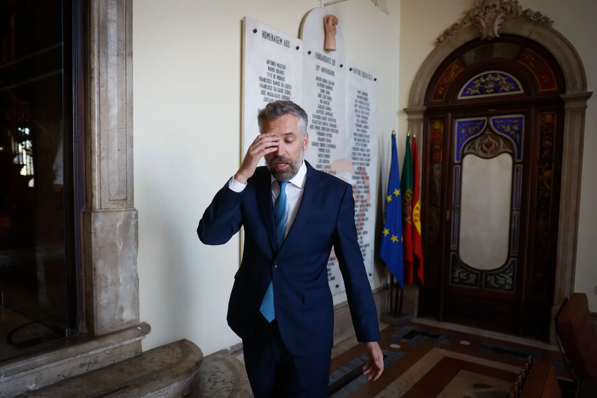 Pedro Nuno Santos diz-se envergonhado com "falta de empatia" de Ventura com mãe das gémeas luso-brasilerias