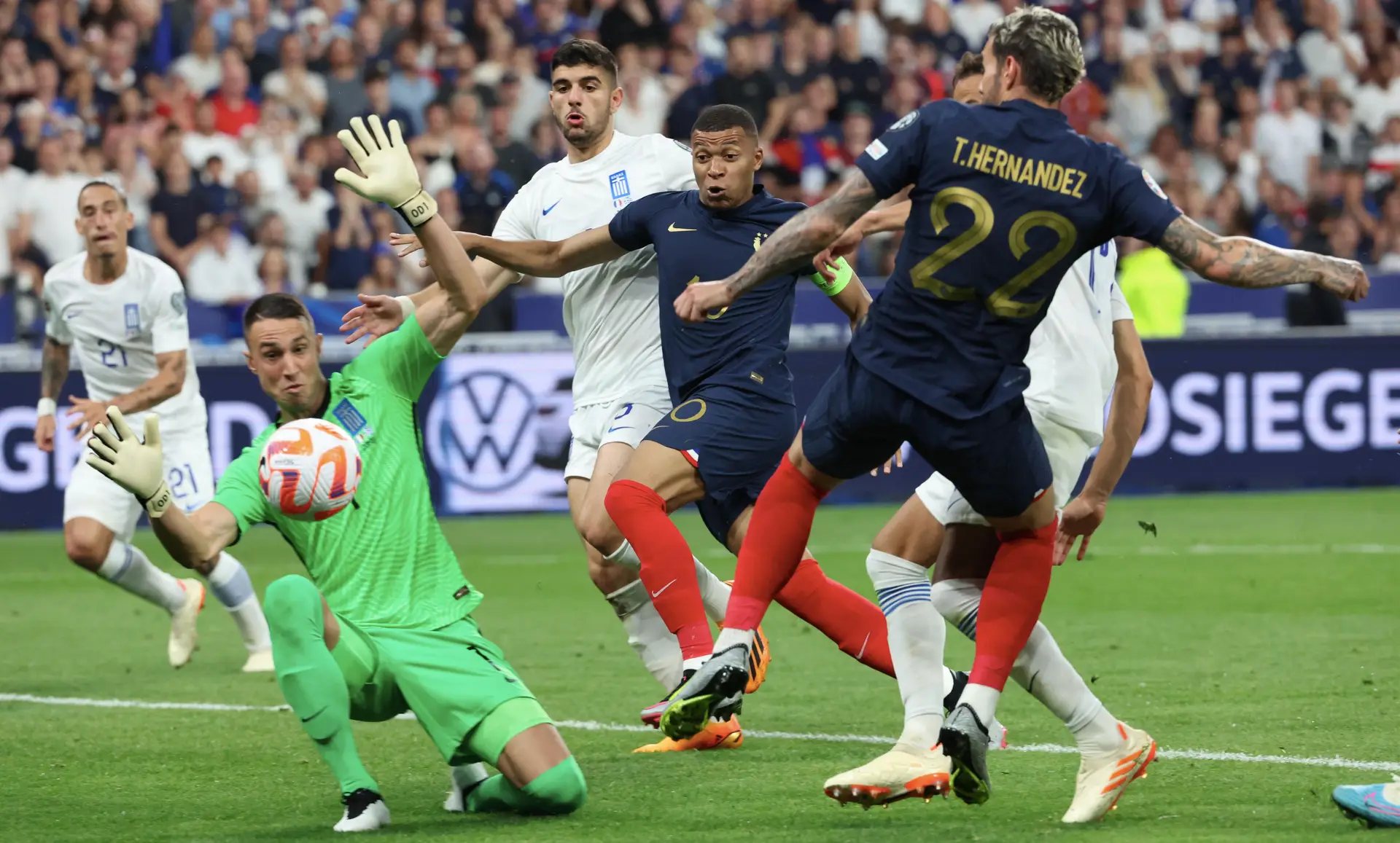 Notas de um Euro: Mbappé e Lewa, tremor e Ody