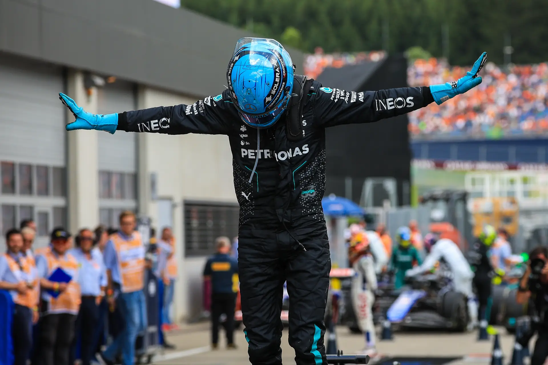 George Russell remporte le GP d’Autriche… à domicile pour la Red Bull de Max Verstappen