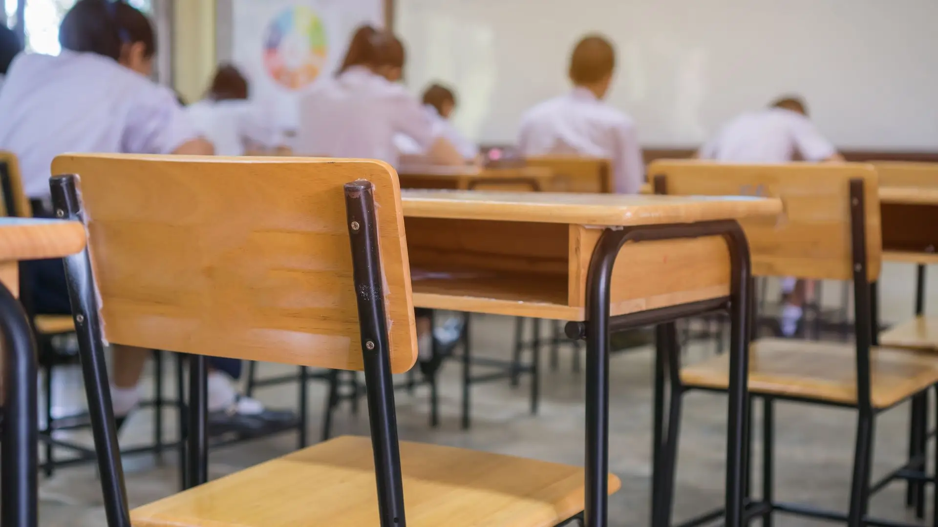 Con la fine dell'anno accademico, Fenproof chiede una revisione di emergenza dello statuto del professionista dell'insegnamento