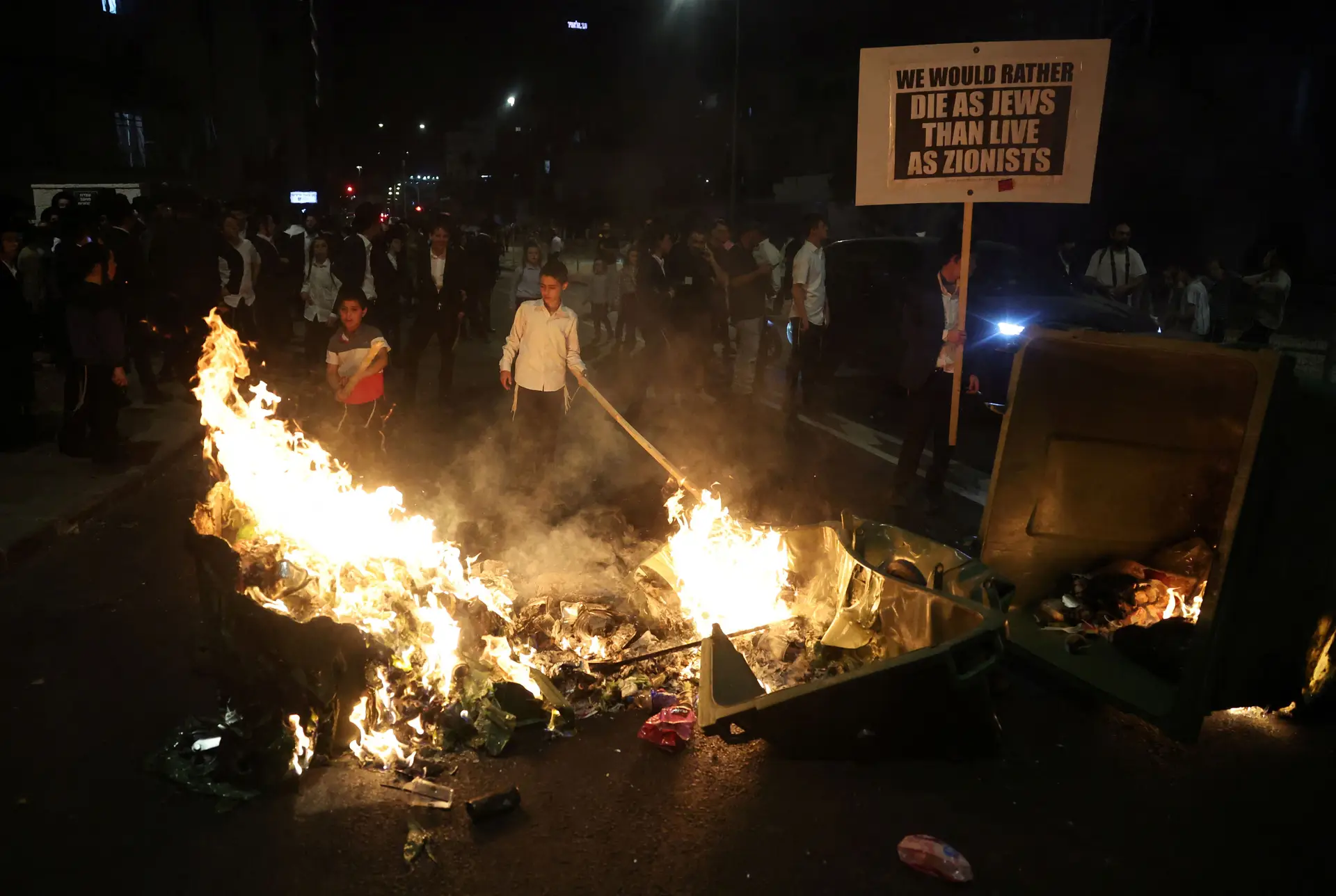 Judeus ultraortodoxos protestam contra serviço militar obrigatório em Israel