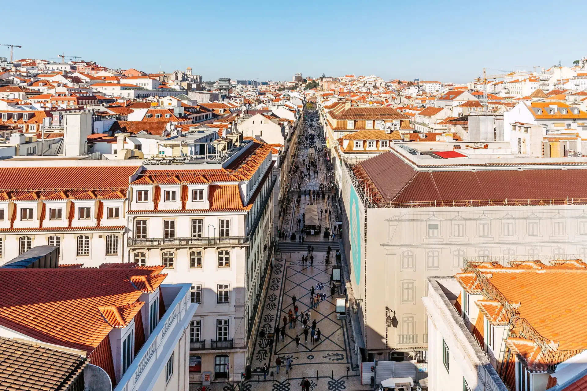 Portugal cai cinco lugares e é agora o 15.º melhor país para estrangeiros morarem