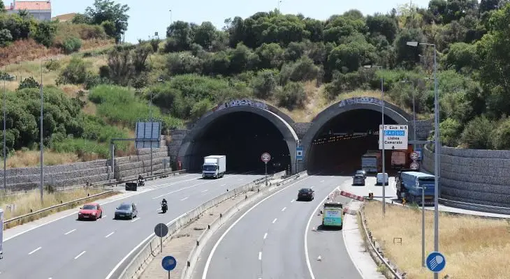 Trânsito no Túnel do Grilo condicionado por obras a partir de segunda-feira 
