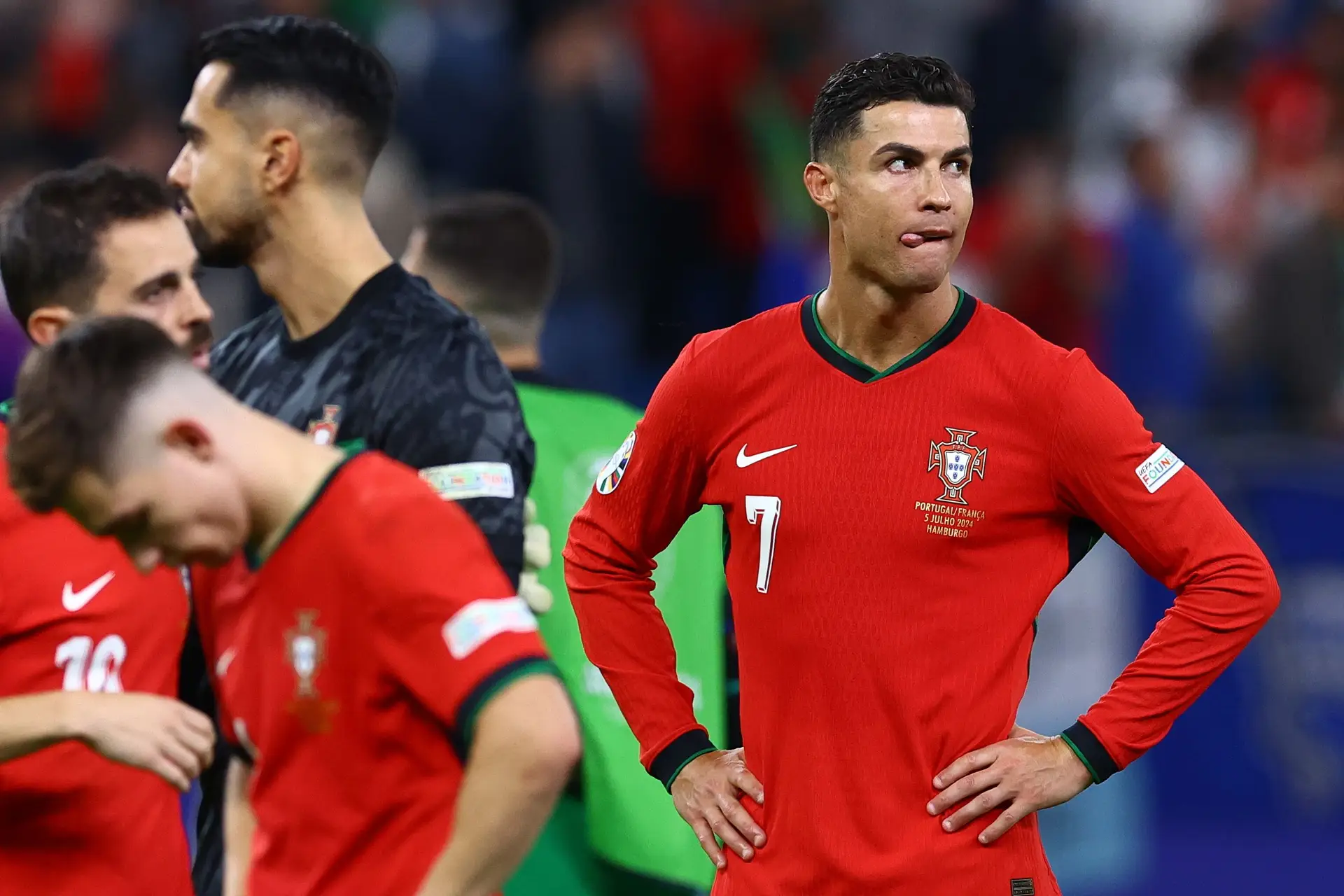 "Merecíamos mais": a primeira reação de Cristiano Ronaldo após eliminação do Euro