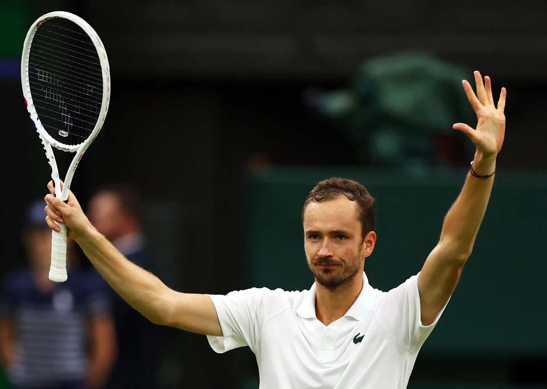 Wimbledon : Medvedev élimine Sinner et se qualifie pour les demi-finales