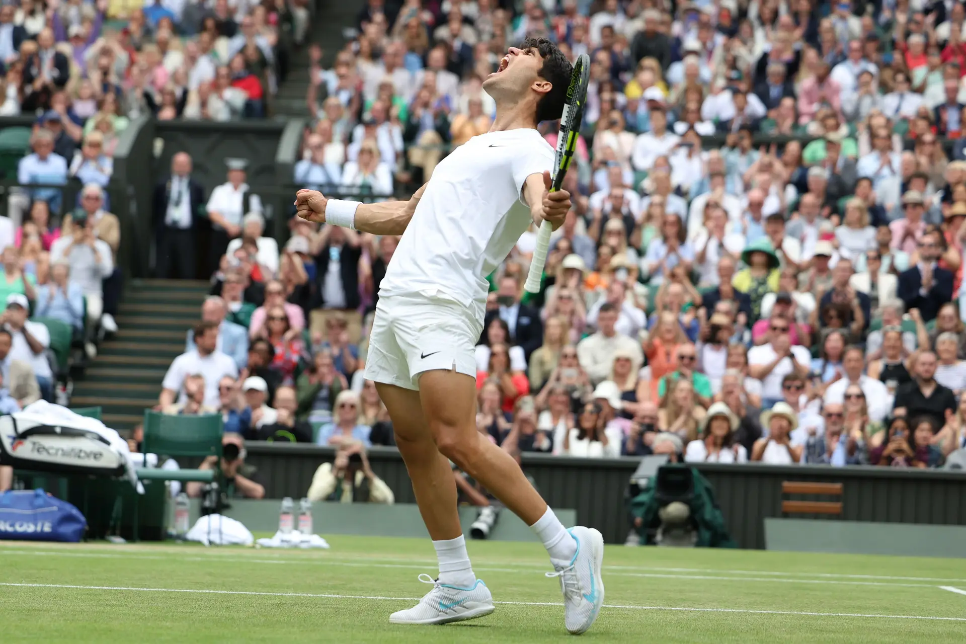 Wimbledon: Carlos Alcaraz é o primeiro finalista ao vencer Daniil Medvedev