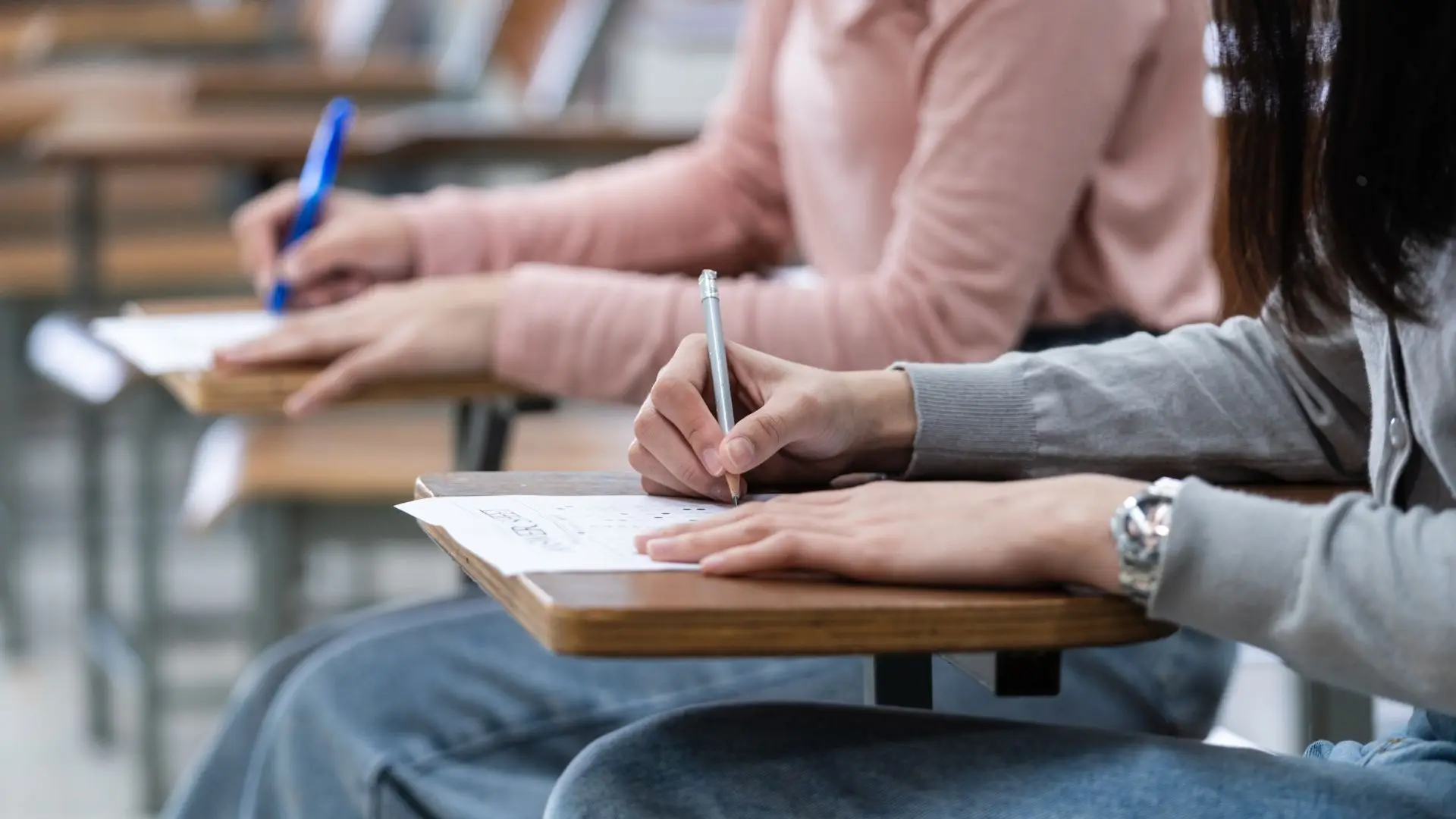 Average secondary tests left, but public schools that have negative fake