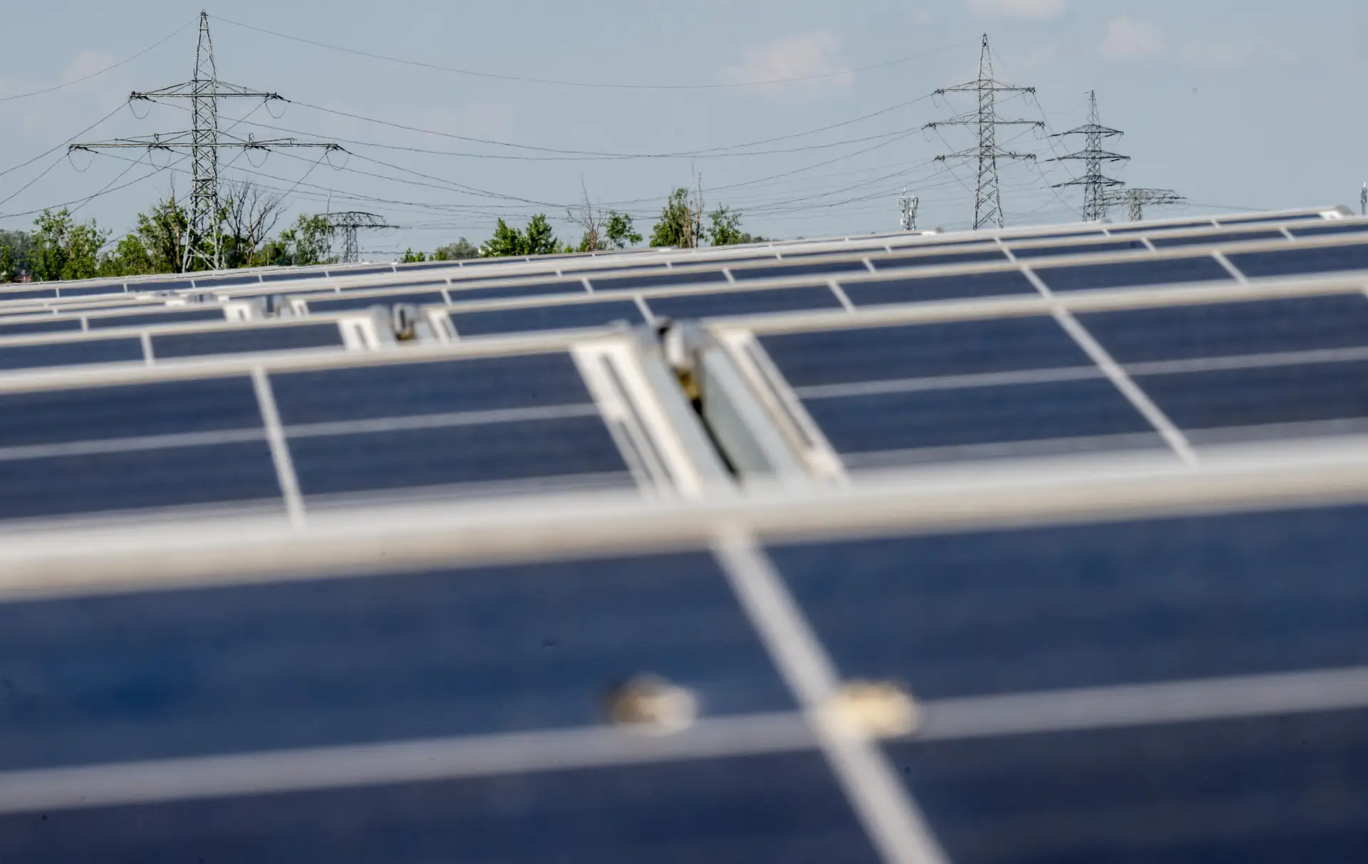 Eclipse parcial vai reduzir 23% da produção de energia solar em Portugal