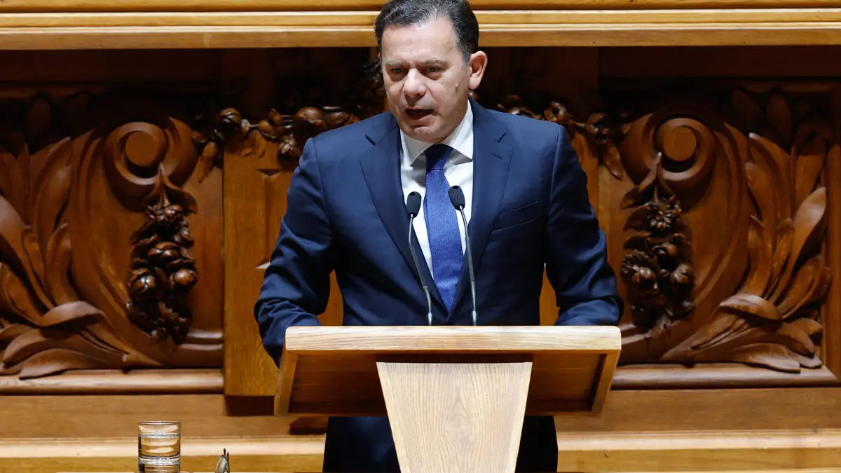 O primeiro-ministro, Luís Montenegro, intervém durante o debate sobre o Estado da Nação, na Assembleia da República, em Lisboa.