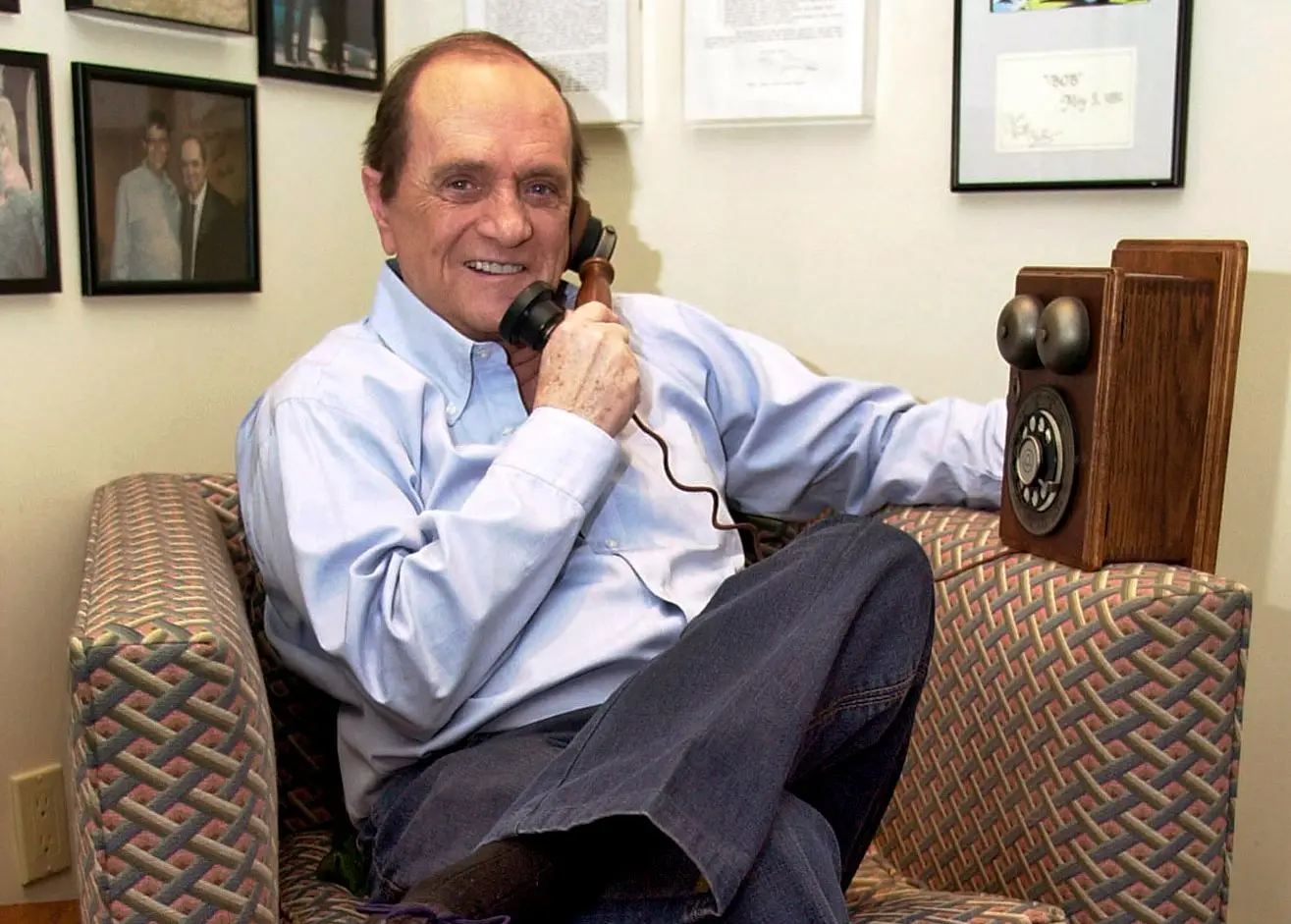 Morreu o ator e comediante Bob Newhart - SIC Notícias