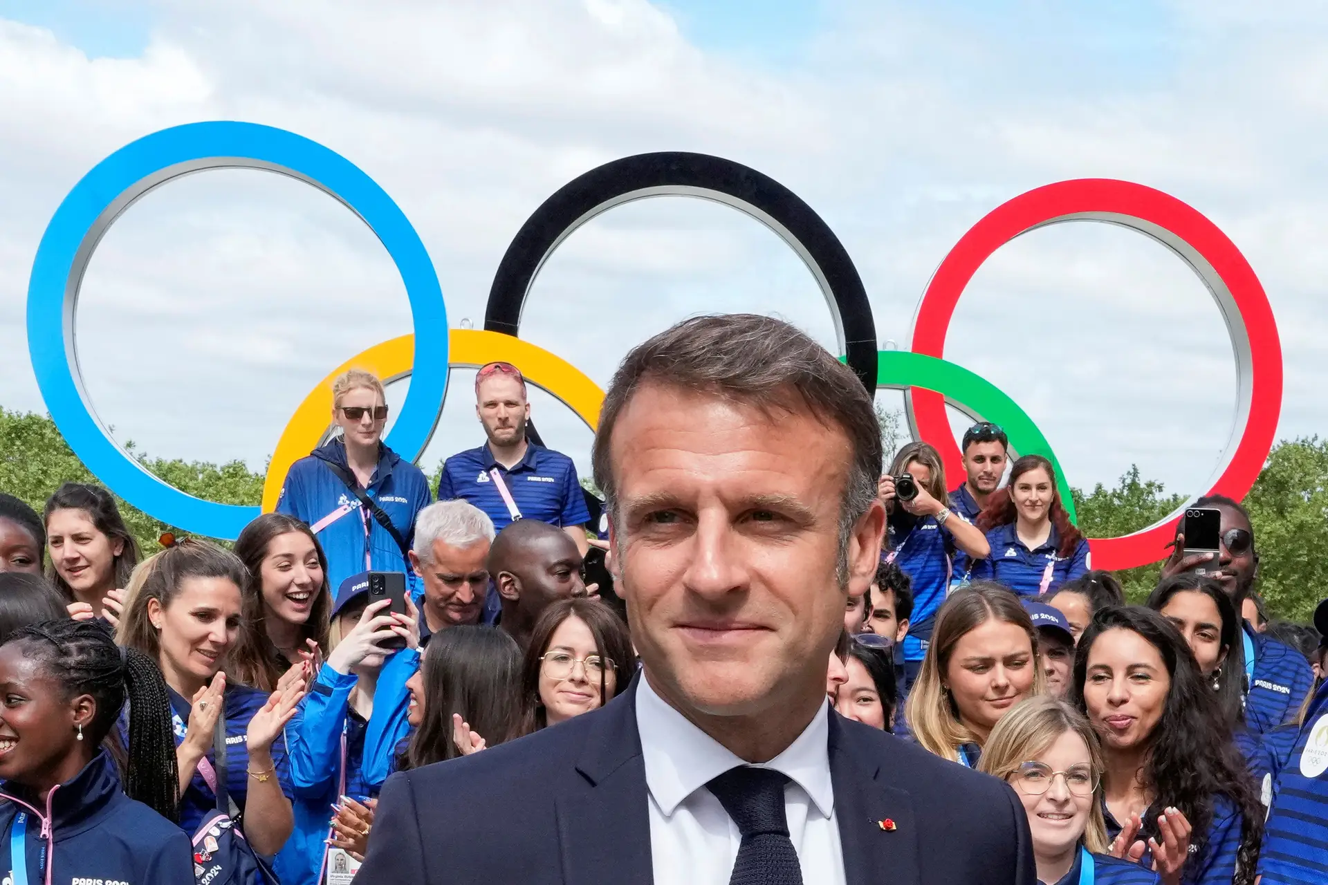 "Estamos preparados": Macron visita Aldeia Olímpica e assegura prontidão para os Jogos Olímpicos