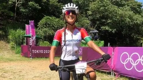 Ciclista Raquel Queirós nos Jogos Olímpicos de Tóquio 2020.