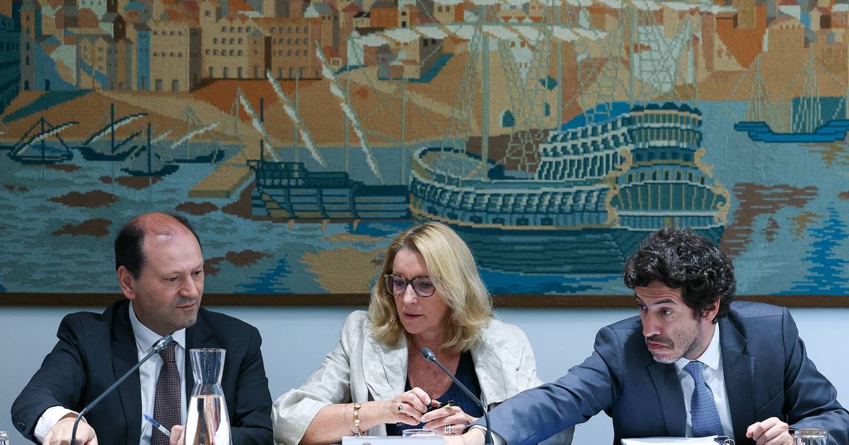 Pacote laboral em cima da mesa da reunião da concertação social de hoje