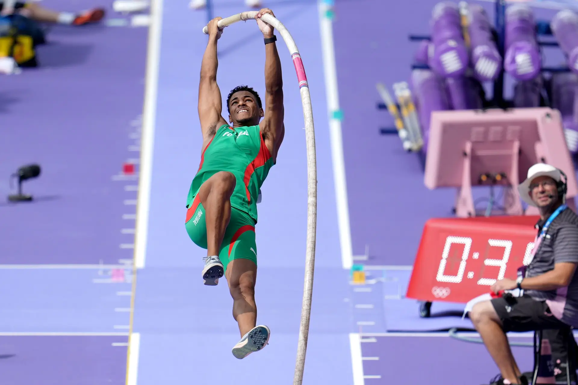 Jogos Olímpicos: Pedro Buaró afastado da final de salto com vara