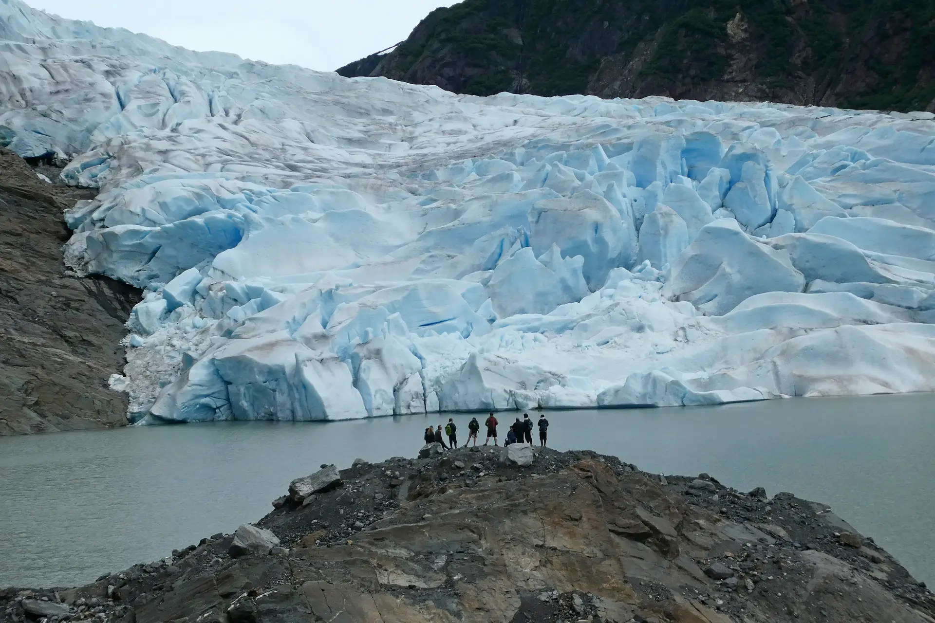 Glaciares levarão séculos a recuperar mesmo que aquecimento global seja revertido, revela estudo
