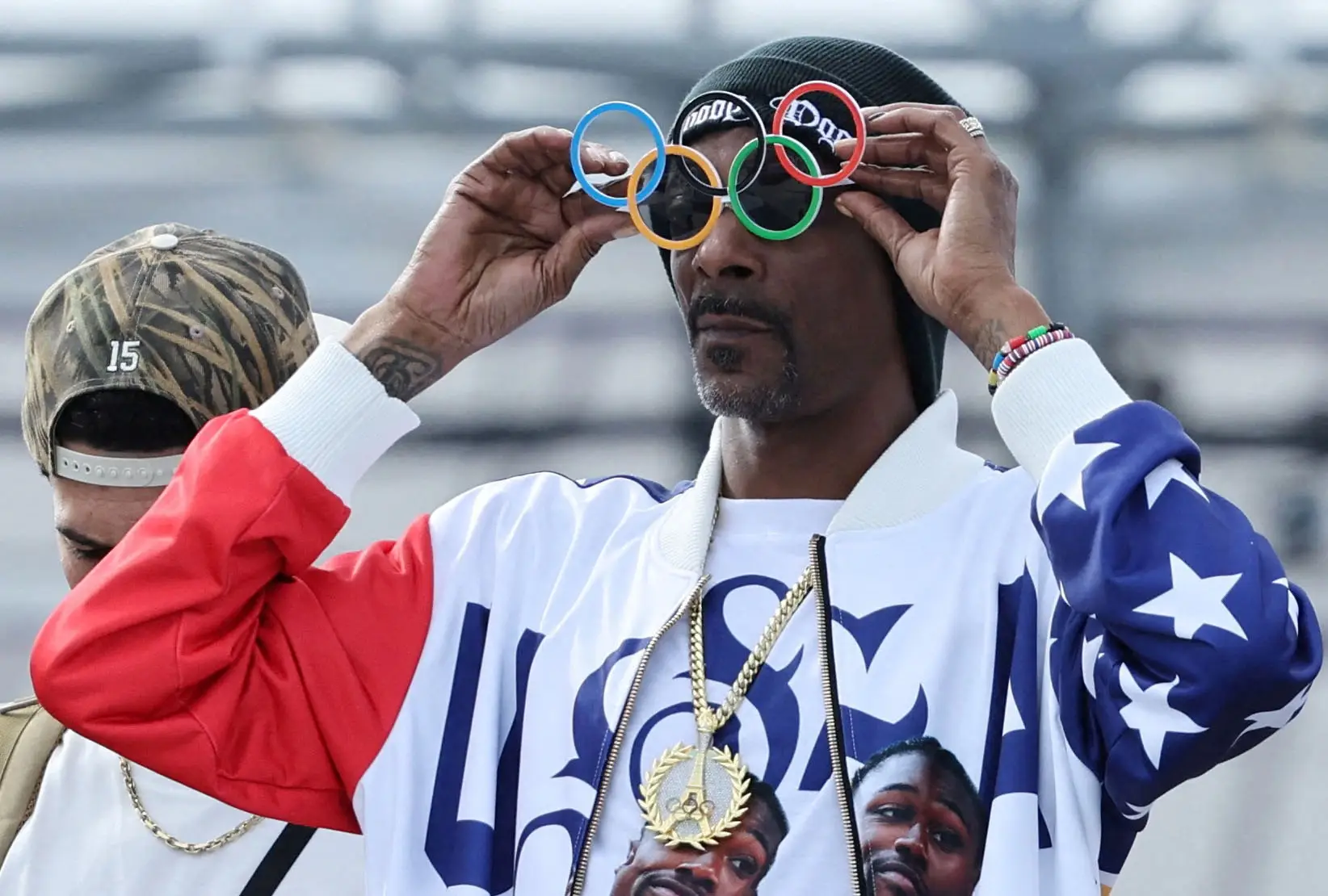 Snoop Dogg, a estrela sensação dos Jogos Olímpicos que pode estar a custar à NBC mais de 450 mil euros por dia