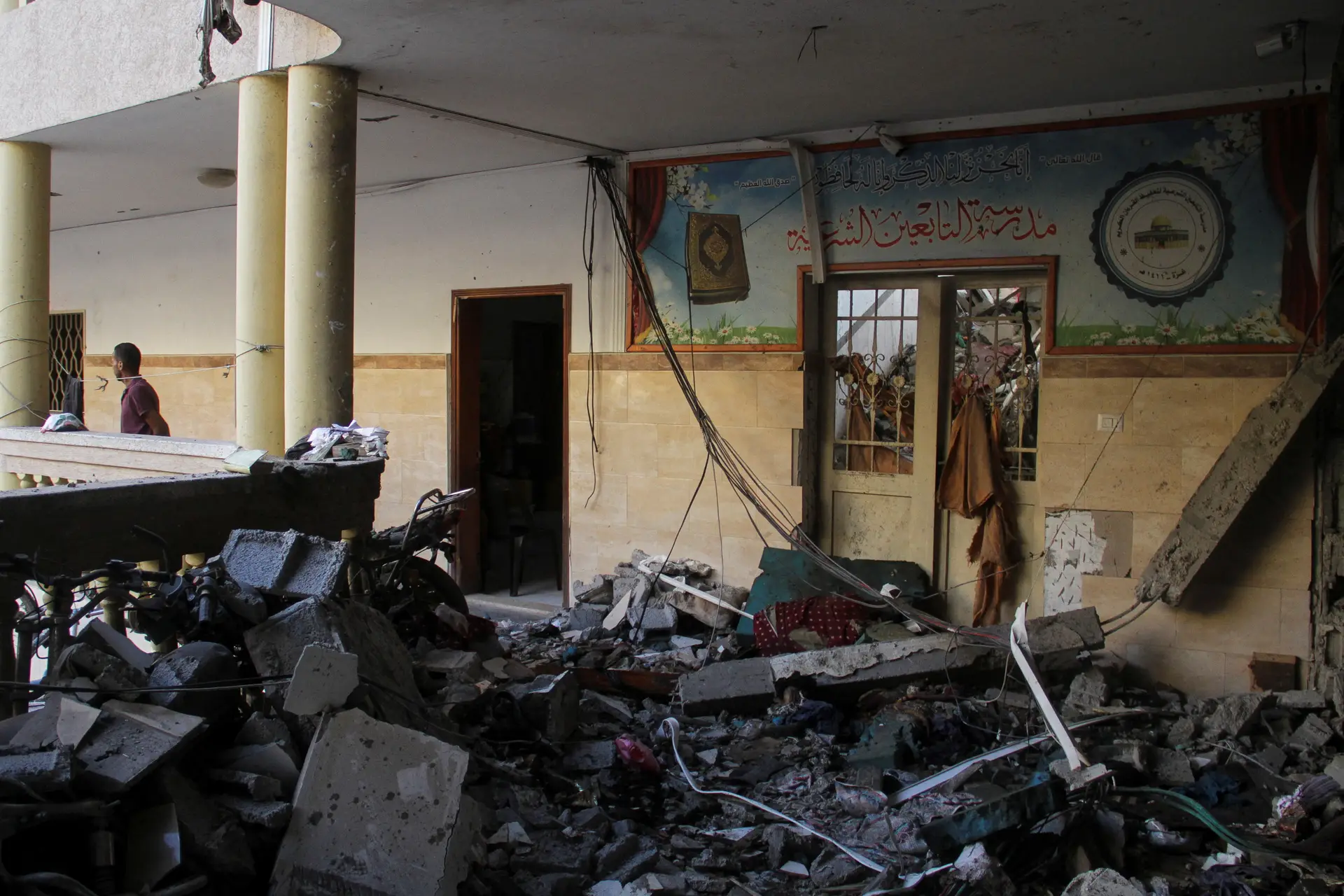 Exército israelita diz que matou 19 "terroristas" em bombardeamento de escola em Gaza