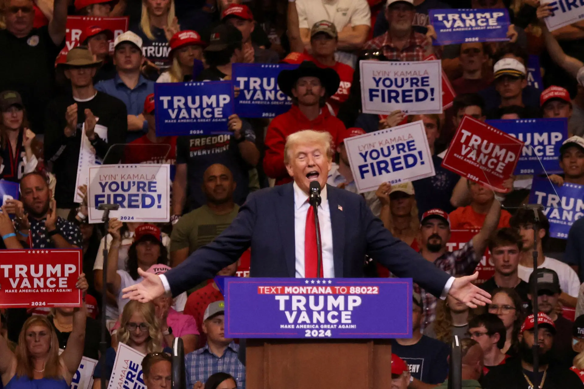 DIA D-84: Trump volta à tática da mentira descarada