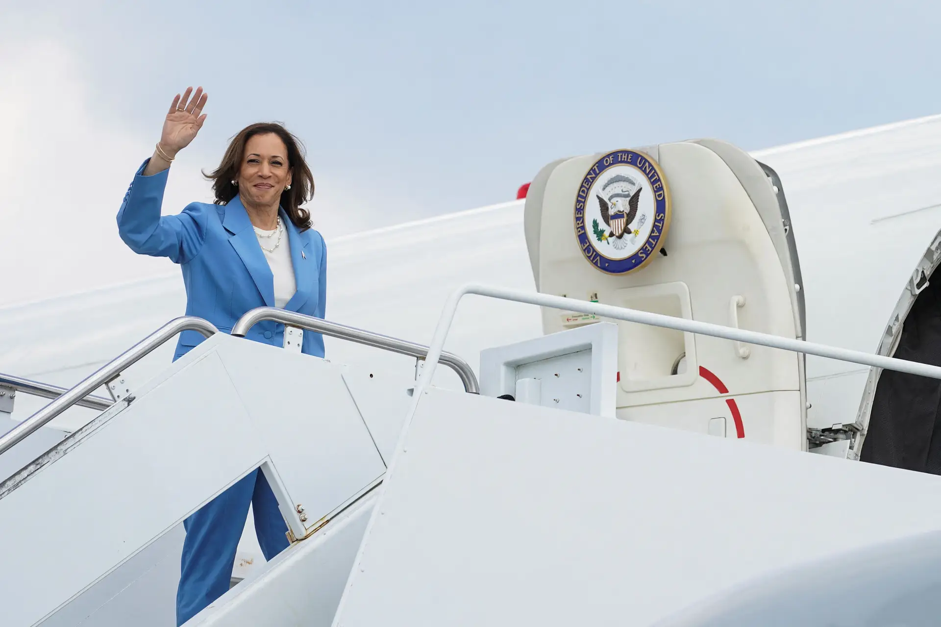DIA D-80: Kamala volta a descolar