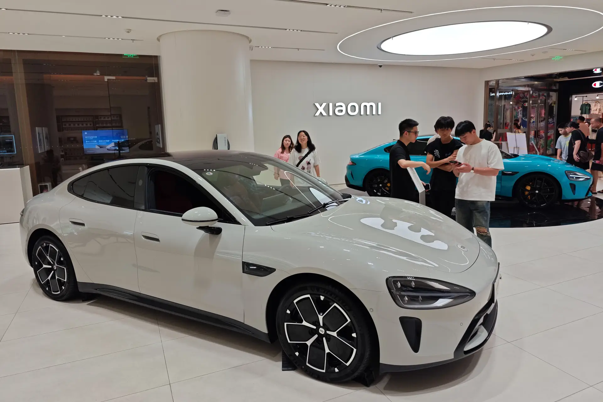 Carros elétricos: Xiaomi quer entrar no mercado europeu até 2030