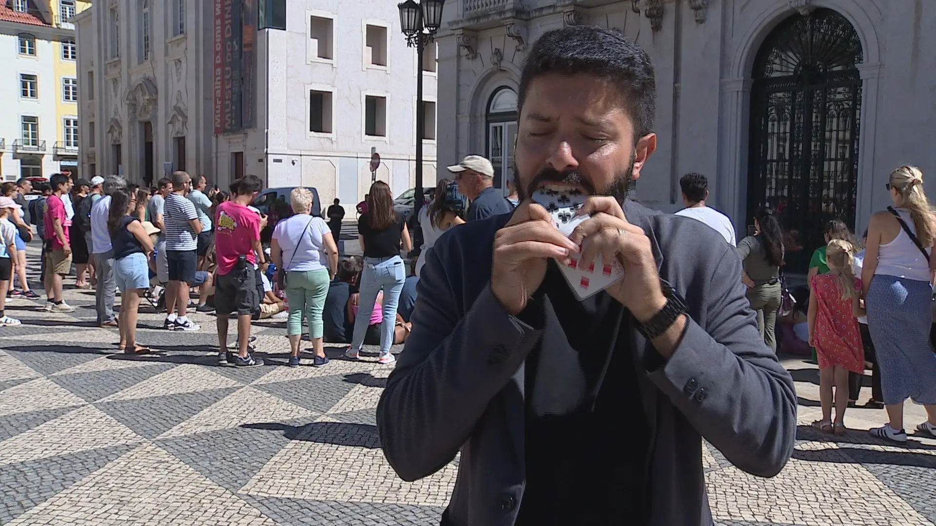 Até domingo, há espetáculos de magia (gratuitos) em Lisboa
  #ÚltimasNotícias #lisboa