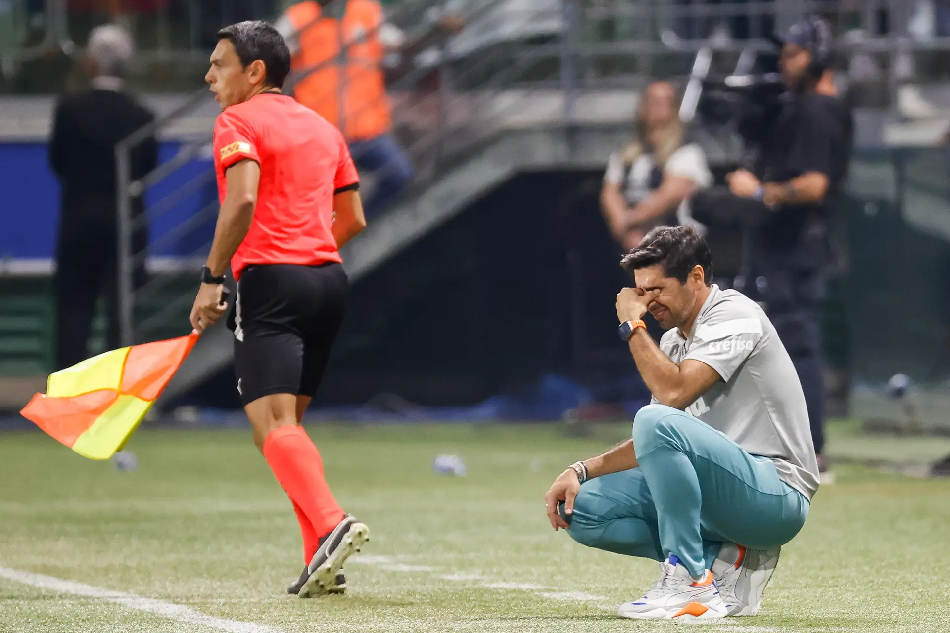 'I only have to please three women': Coach Abel Ferreira accused of machismo