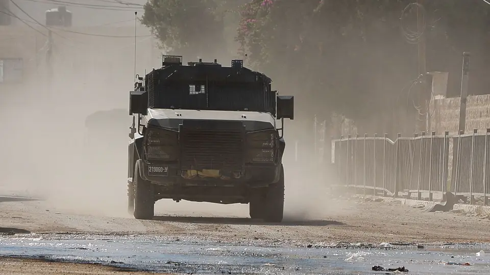 Veículo militar de Israel em Jenin