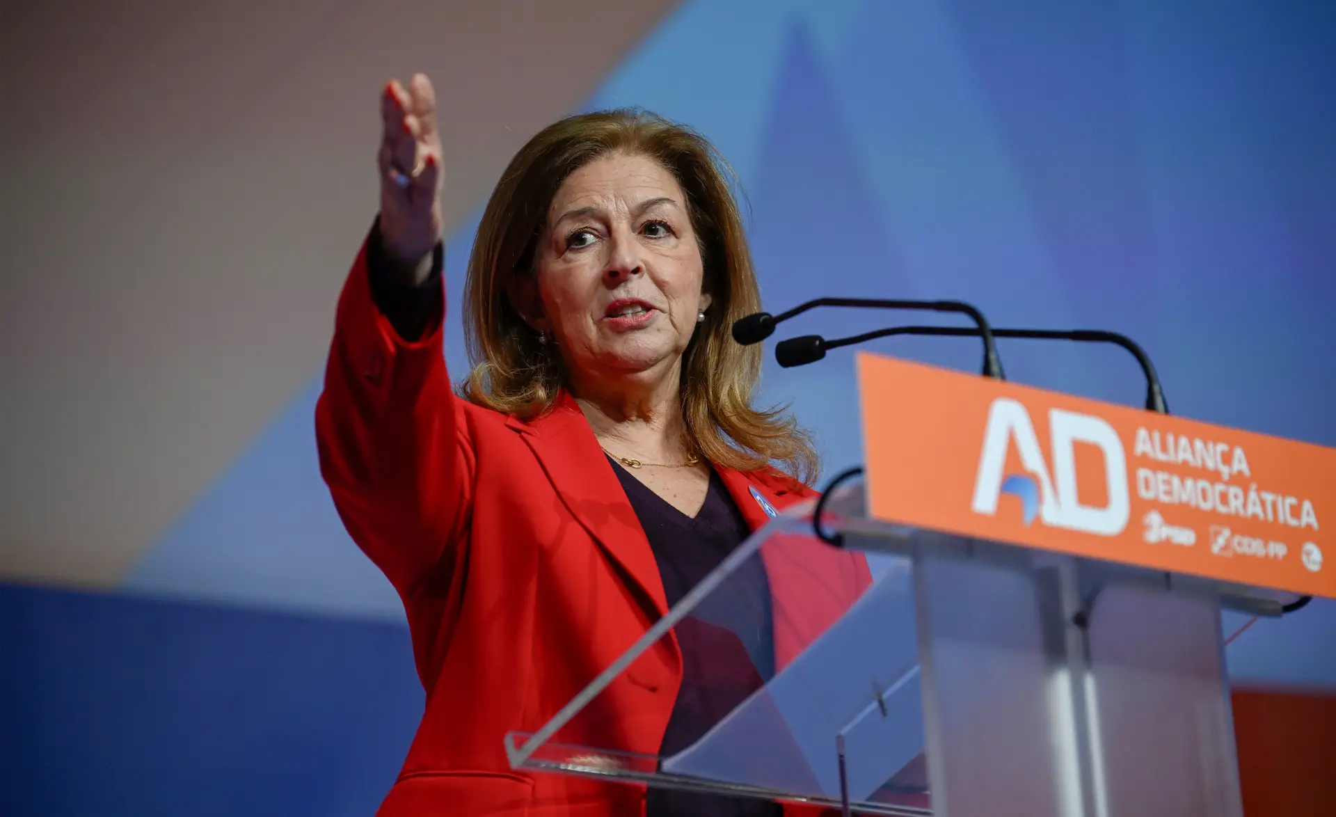 Leonor Beleza afasta candidatura presidencial