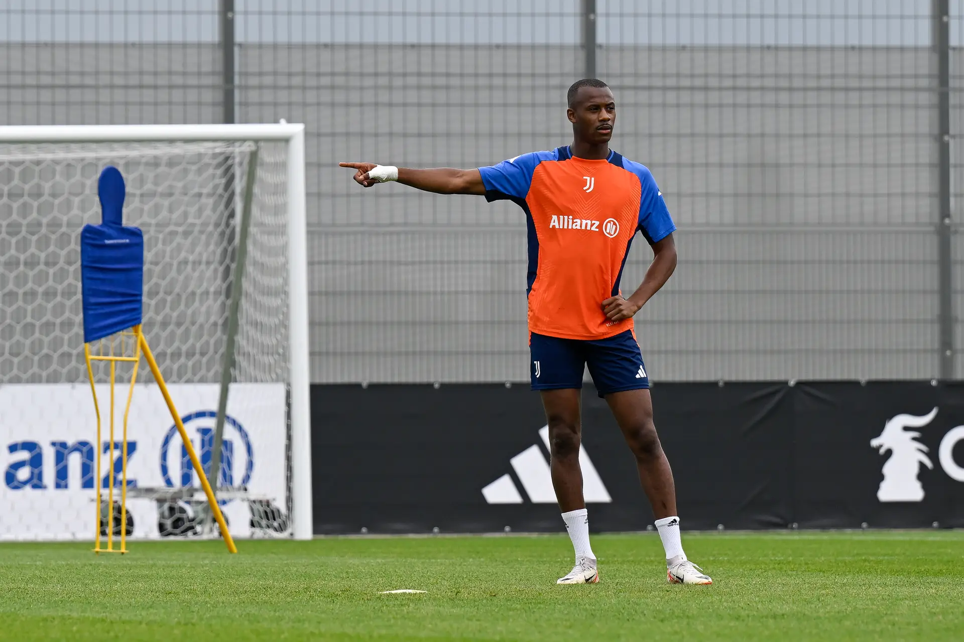 FC Porto anuncia a contratação do português Tiago Djaló