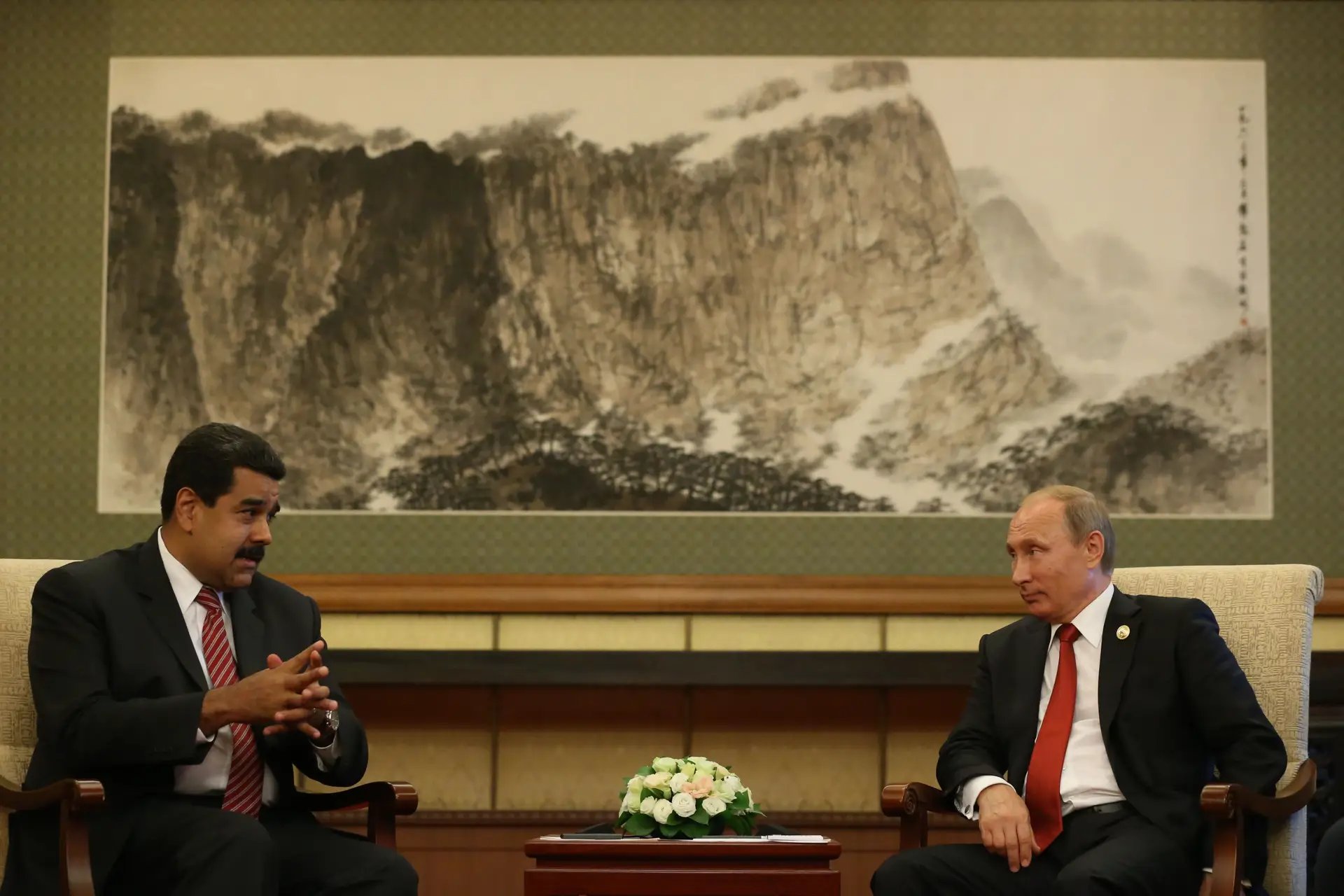 Vladimir Putin e Nicolás Maduro
